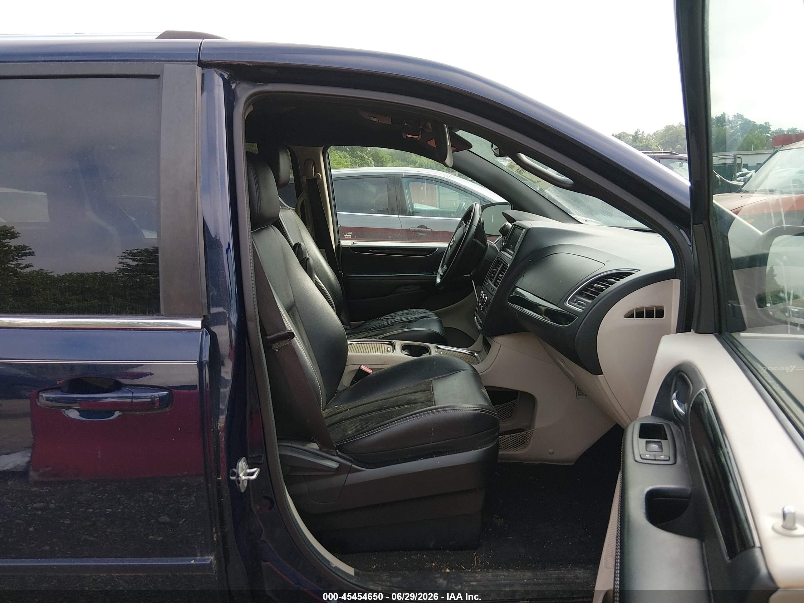 2015 Dodge Grand Caravan Sxt Plus Blue vin: 2C4RDGCG8FR653574