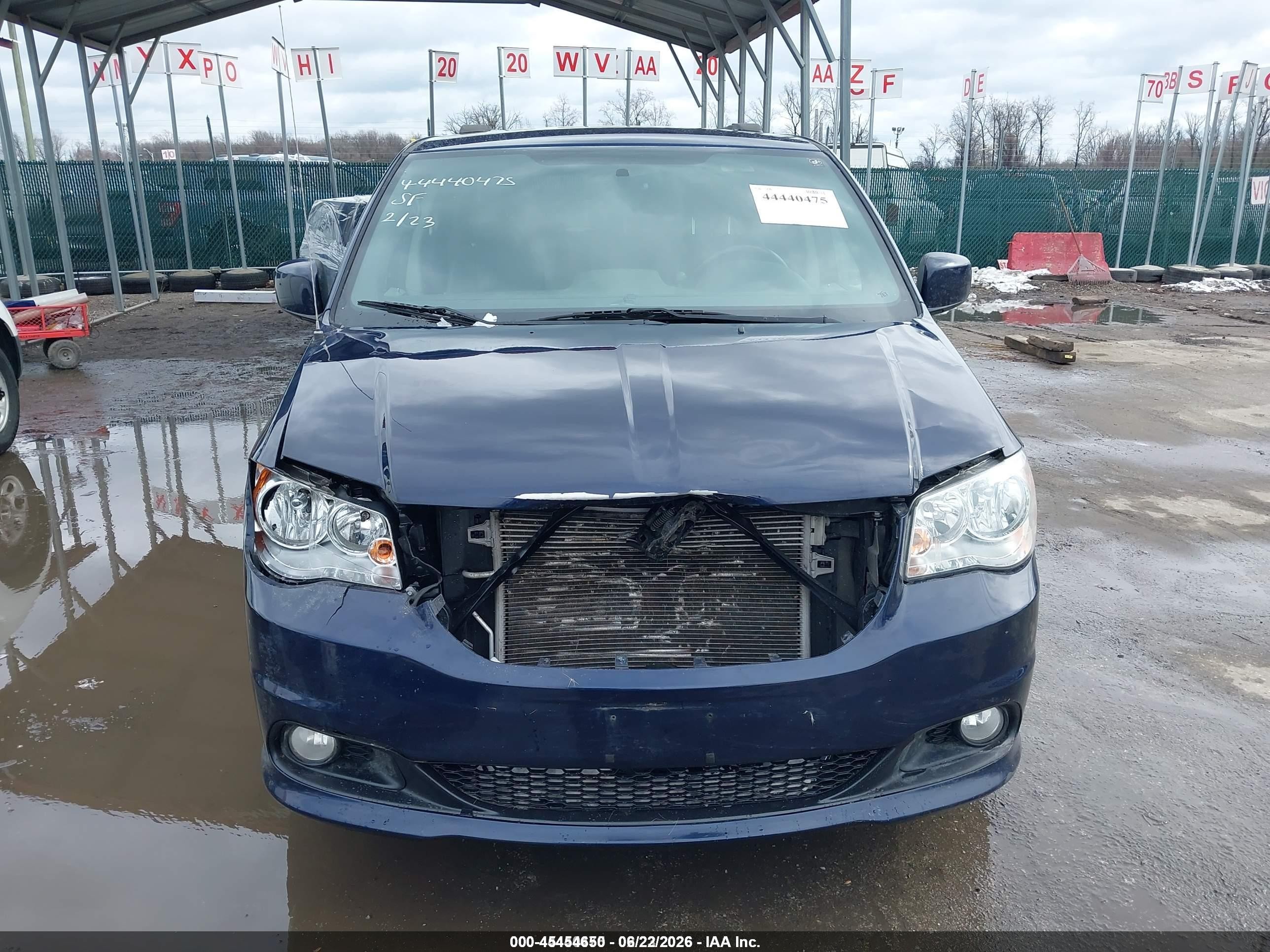 2015 Dodge Grand Caravan Sxt Plus Blue vin: 2C4RDGCG8FR653574