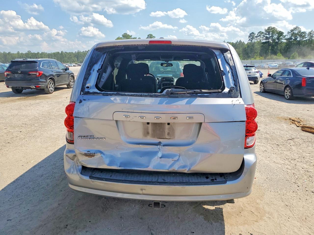 2015 Dodge Grand Caravan Sxt Silver vin: 2C4RDGCG8FR746627