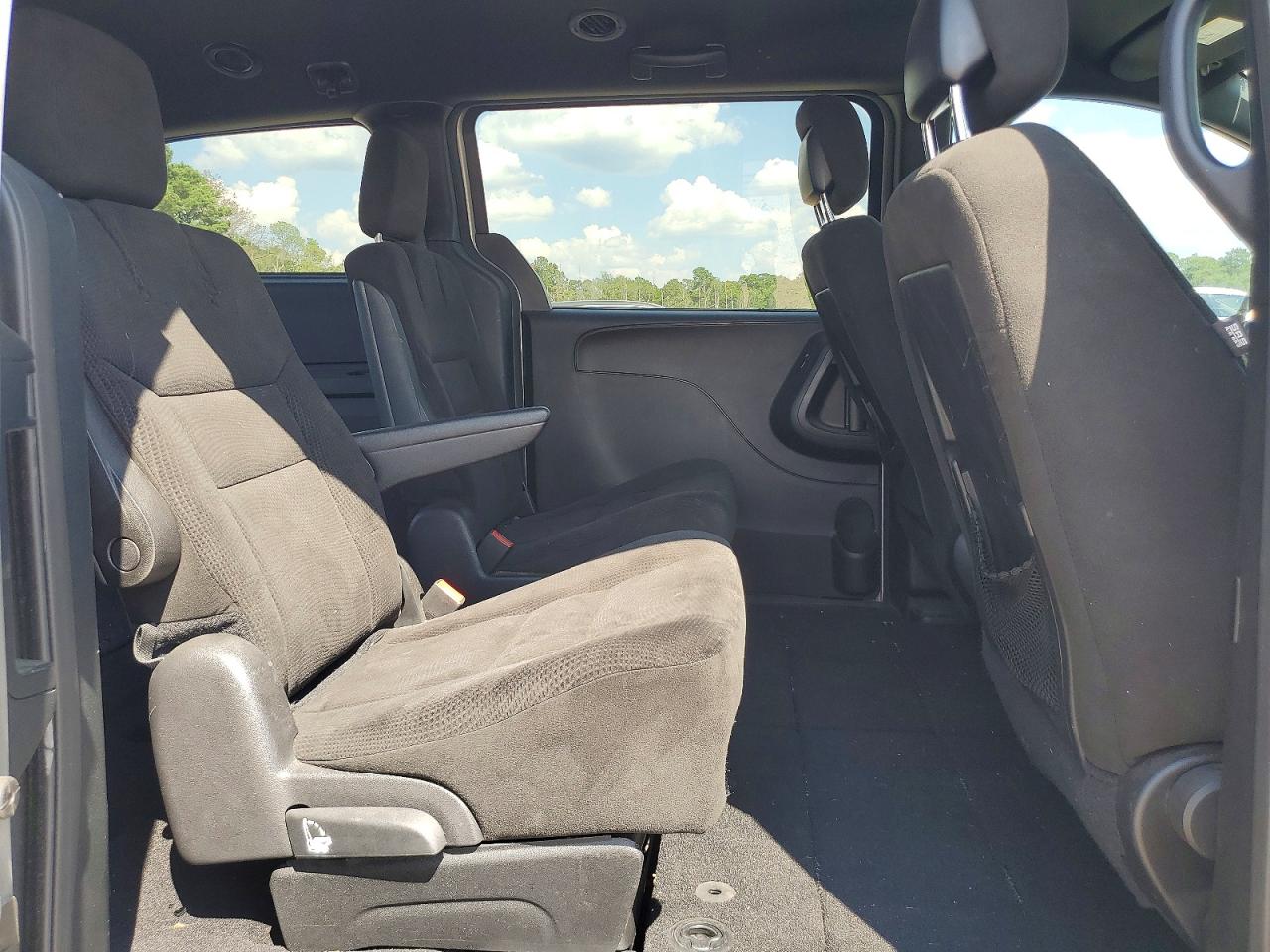 2015 Dodge Grand Caravan Sxt Silver vin: 2C4RDGCG8FR746627