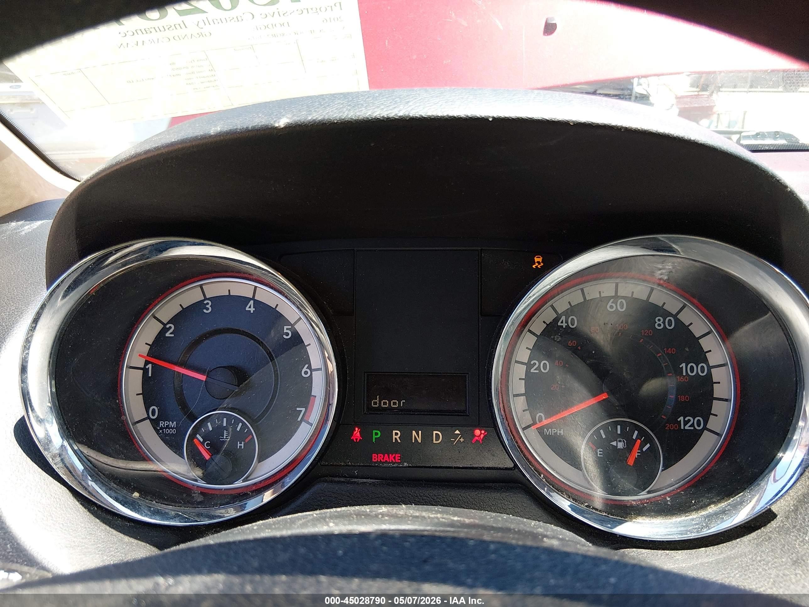 2016 Dodge Grand Caravan Sxt Красный vin: 2C4RDGCG8GR224615