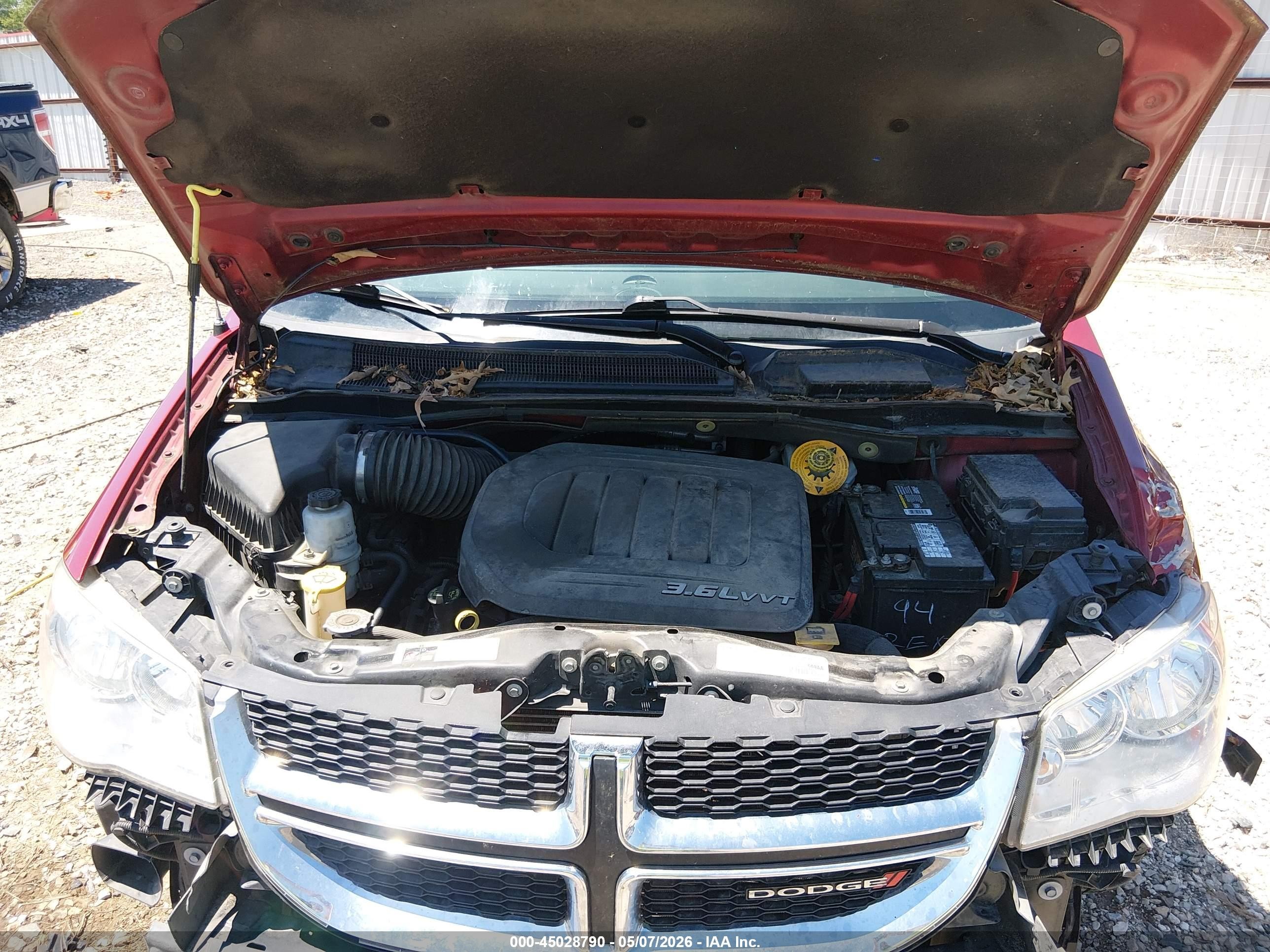 2016 Dodge Grand Caravan Sxt Красный vin: 2C4RDGCG8GR224615