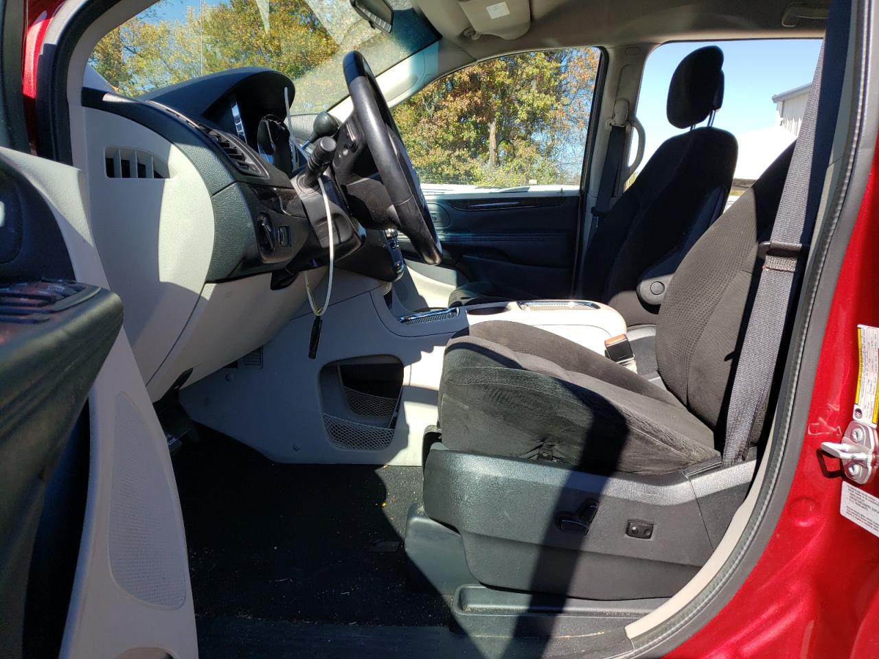 2016 Dodge Grand Caravan Sxt Red vin: 2C4RDGCG8GR273572