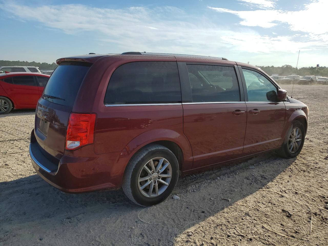 2019 Dodge Grand Caravan Sxt Бордовый vin: 2C4RDGCG8KR672586
