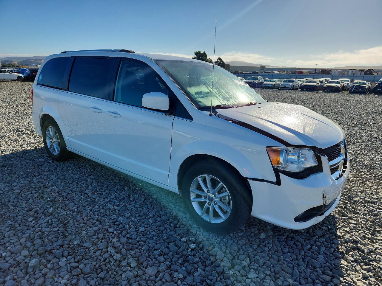 2019 Dodge Grand Caravan Sxt White vin: 2C4RDGCG8KR735539