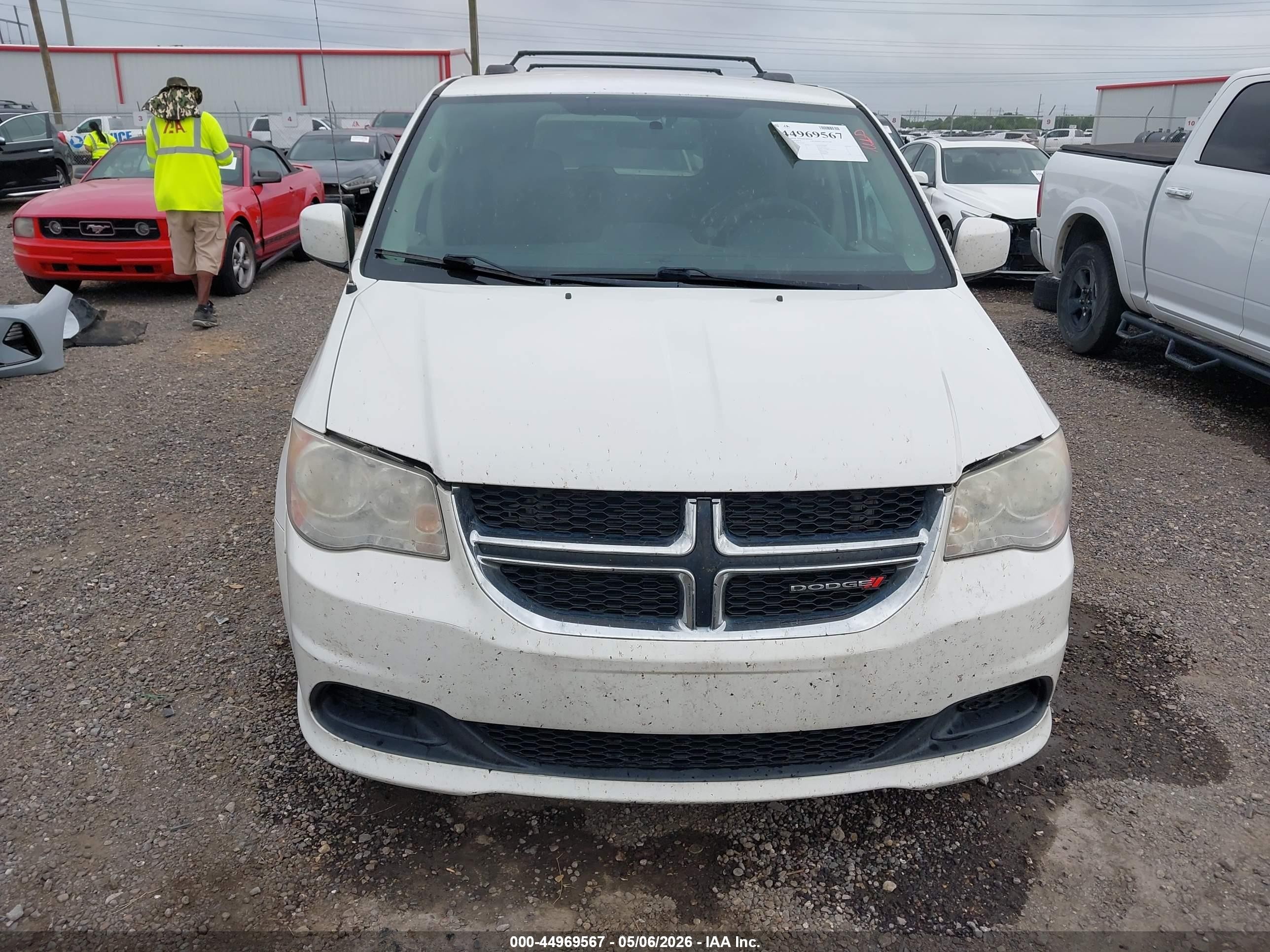 2013 Dodge Grand Caravan Sxt White vin: 2C4RDGCG9DR637106