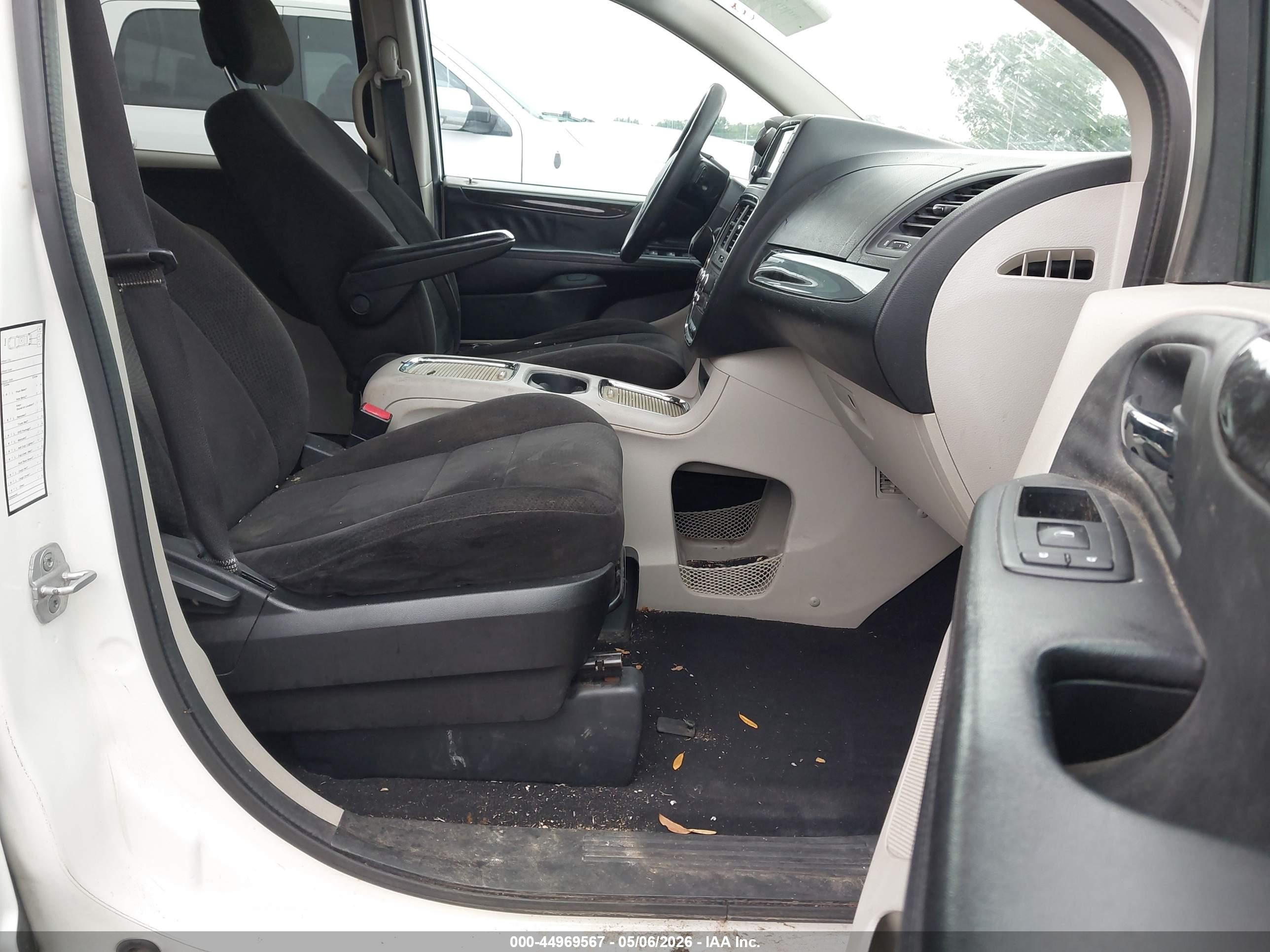 2013 Dodge Grand Caravan Sxt White vin: 2C4RDGCG9DR637106