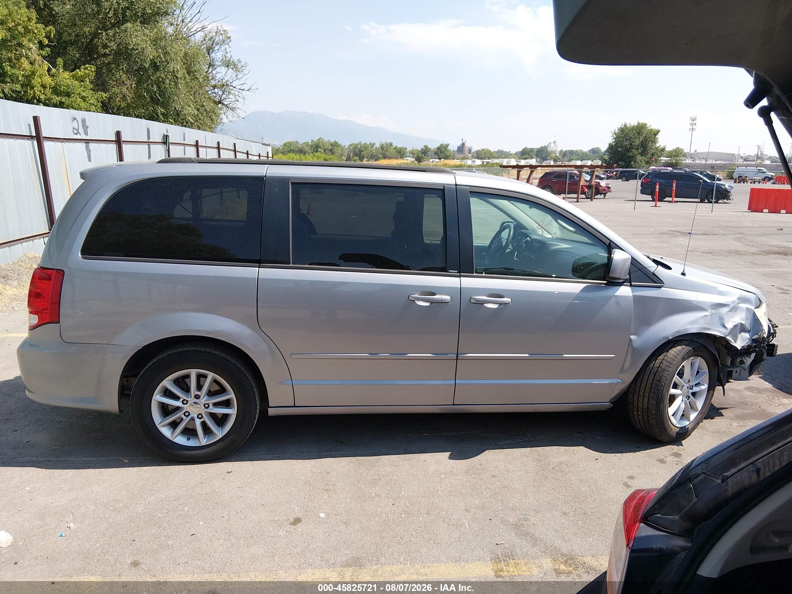 2013 Dodge Grand Caravan Sxt Silver vin: 2C4RDGCG9DR685494