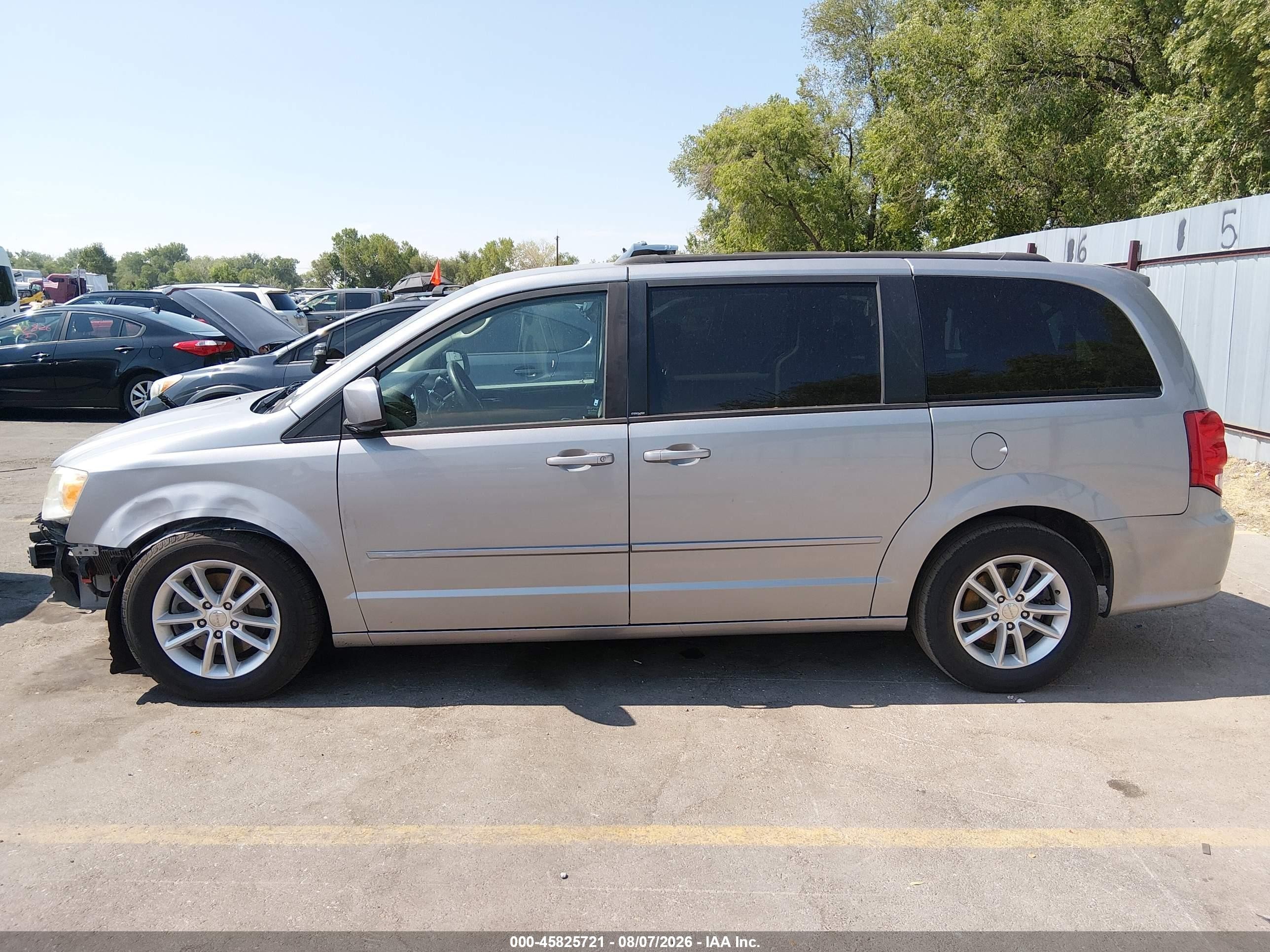 2013 Dodge Grand Caravan Sxt Silver vin: 2C4RDGCG9DR685494