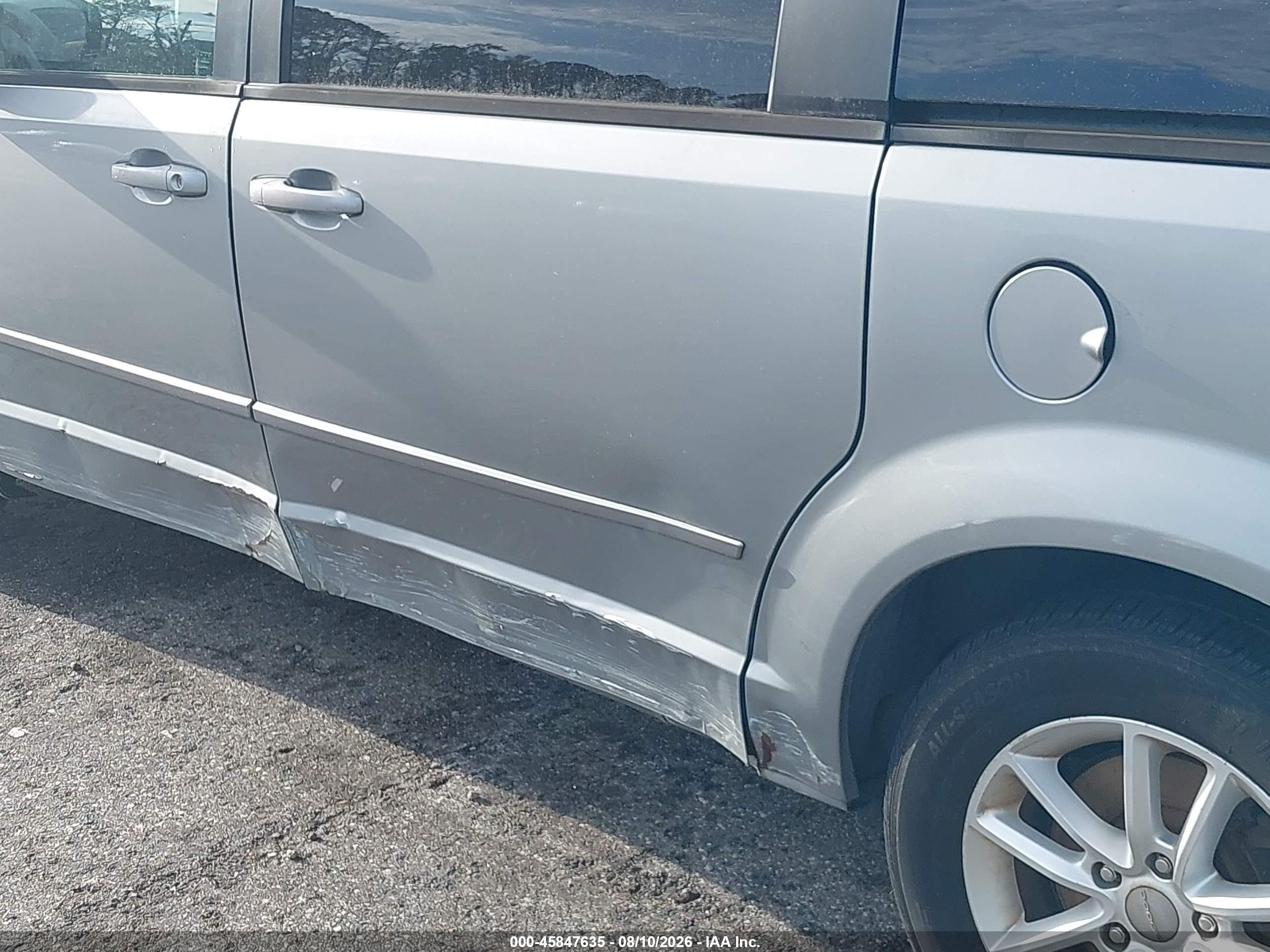 2013 Dodge Grand Caravan Sxt Silver vin: 2C4RDGCG9DR750165