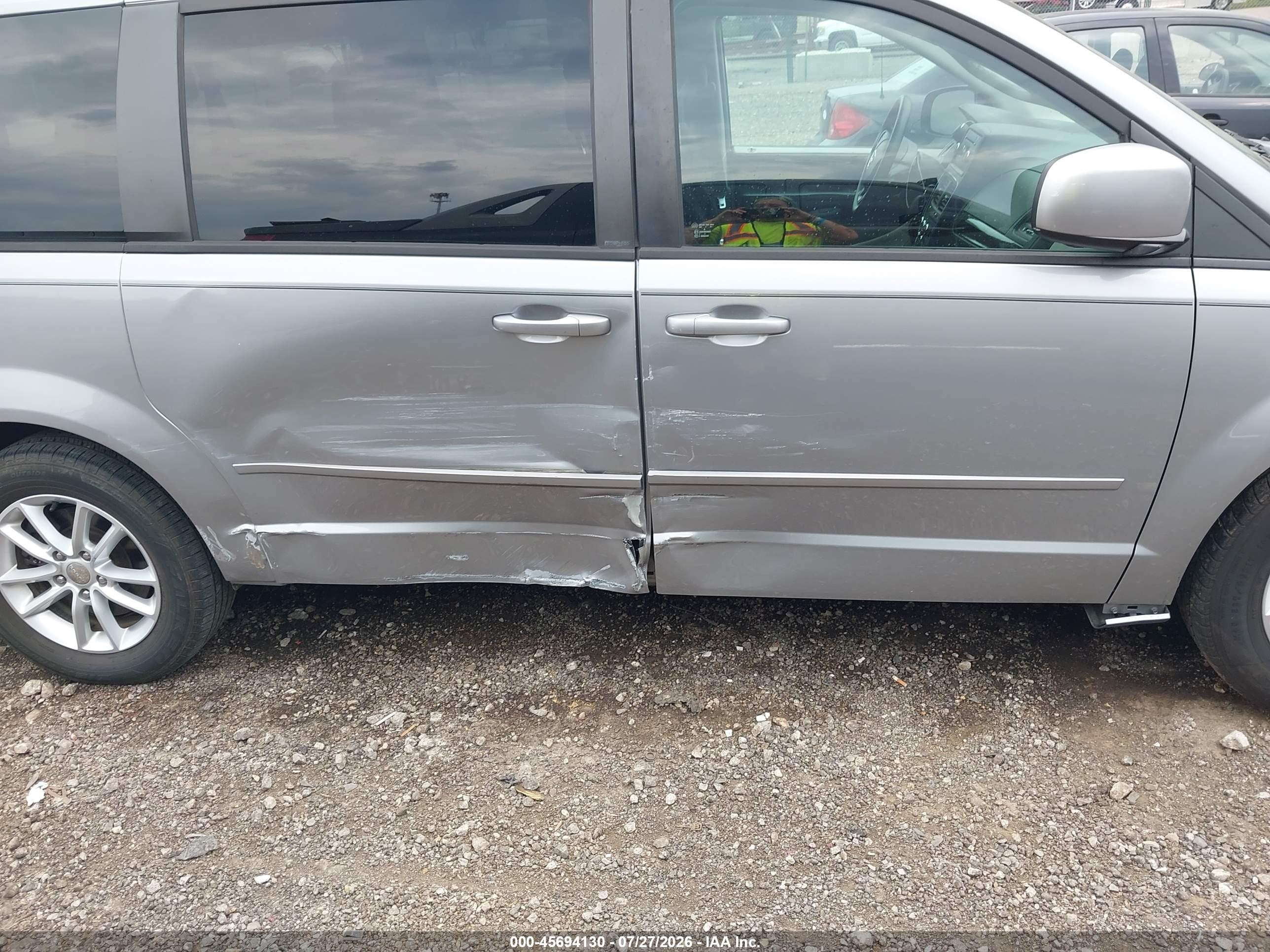 2013 Dodge Grand Caravan Sxt Silver vin: 2C4RDGCG9DR765278