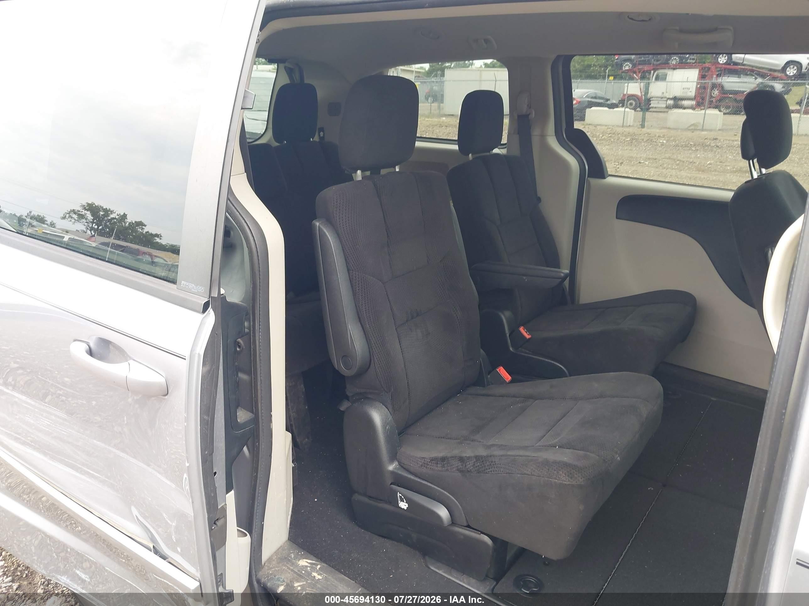 2013 Dodge Grand Caravan Sxt Silver vin: 2C4RDGCG9DR765278