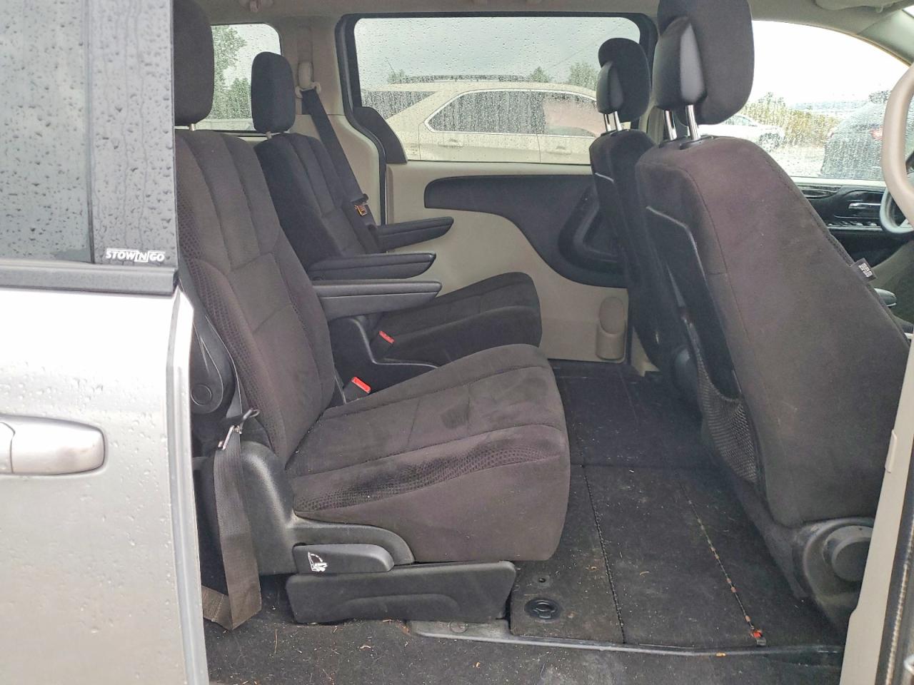 2013 Dodge Grand Caravan Sxt Серебряный vin: 2C4RDGCG9DR770559