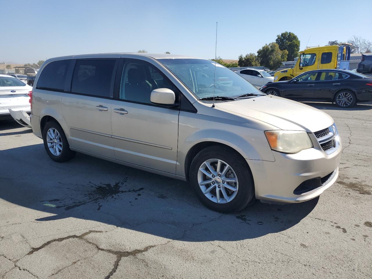 2013 Dodge Grand Caravan Sxt Beige vin: 2C4RDGCG9DR771551