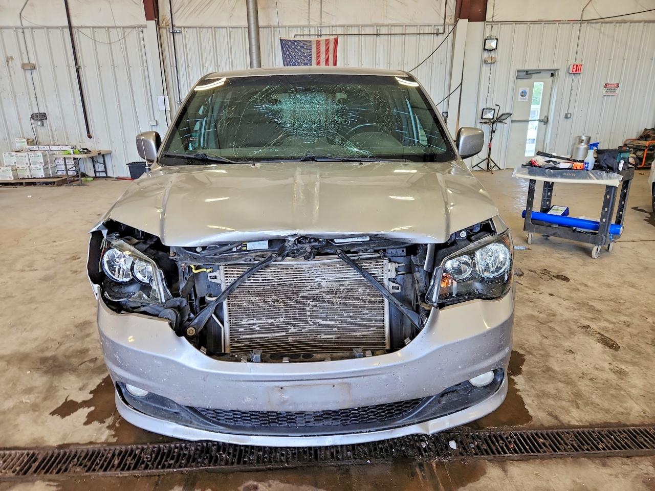 2014 Dodge Grand Caravan Sxt Серебряный vin: 2C4RDGCG9ER161473