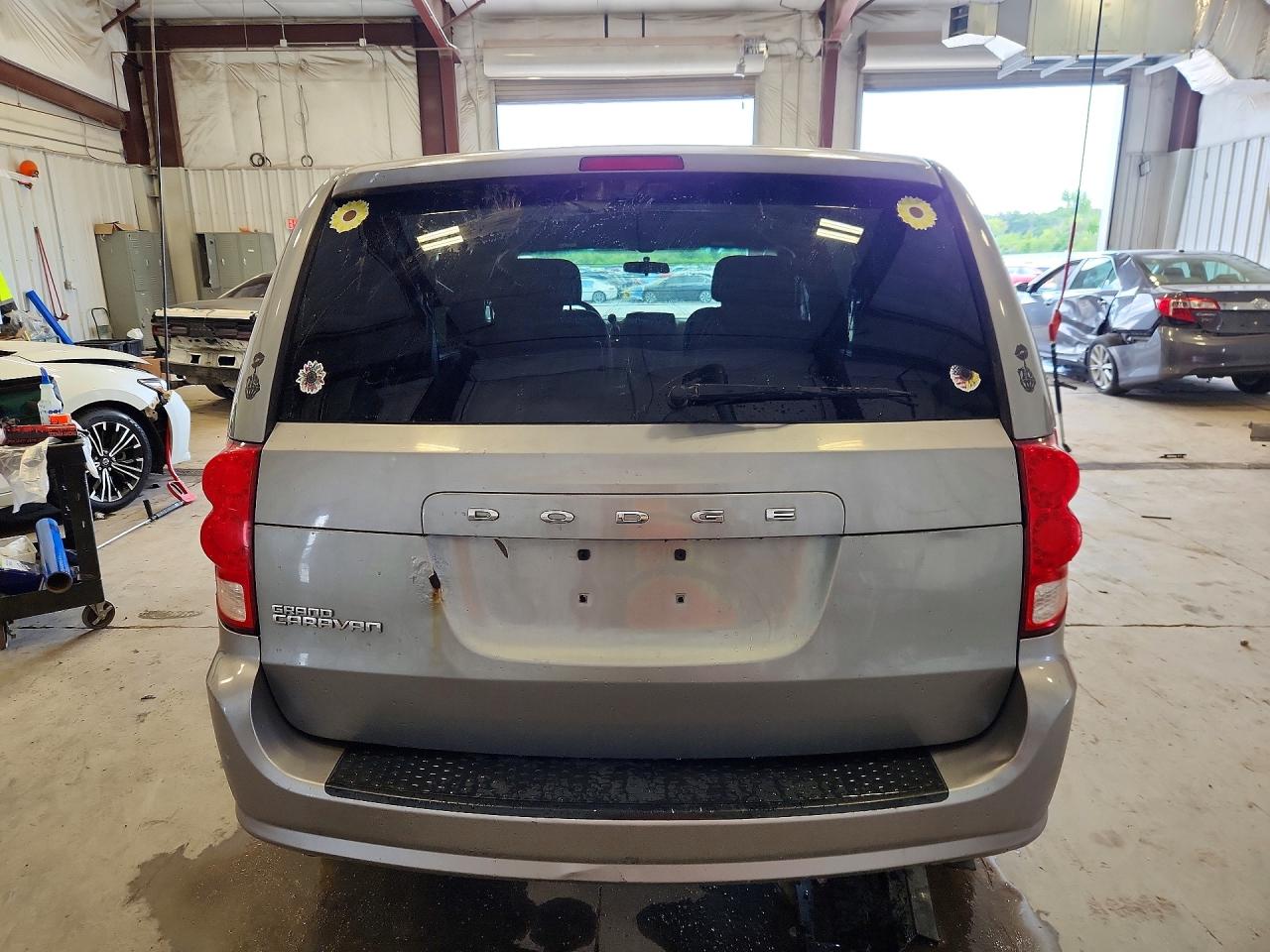 2014 Dodge Grand Caravan Sxt Серебряный vin: 2C4RDGCG9ER161473