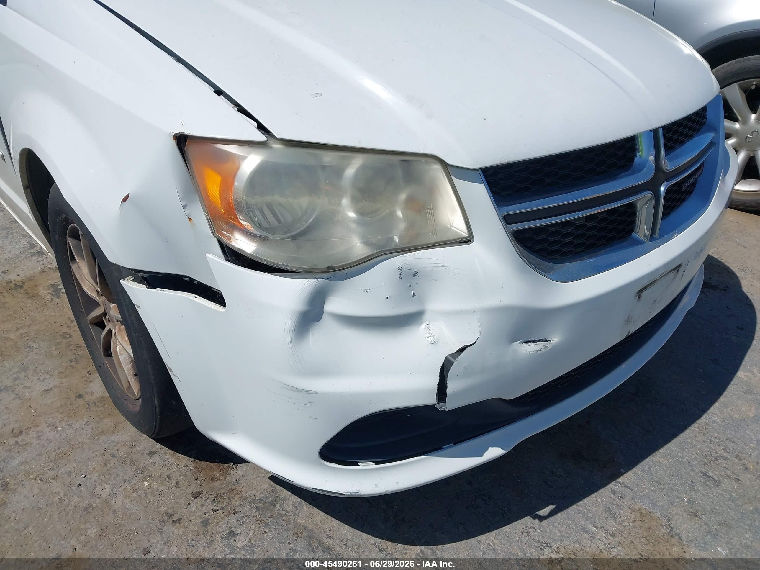 2014 Dodge Grand Caravan Sxt White vin: 2C4RDGCG9ER313591