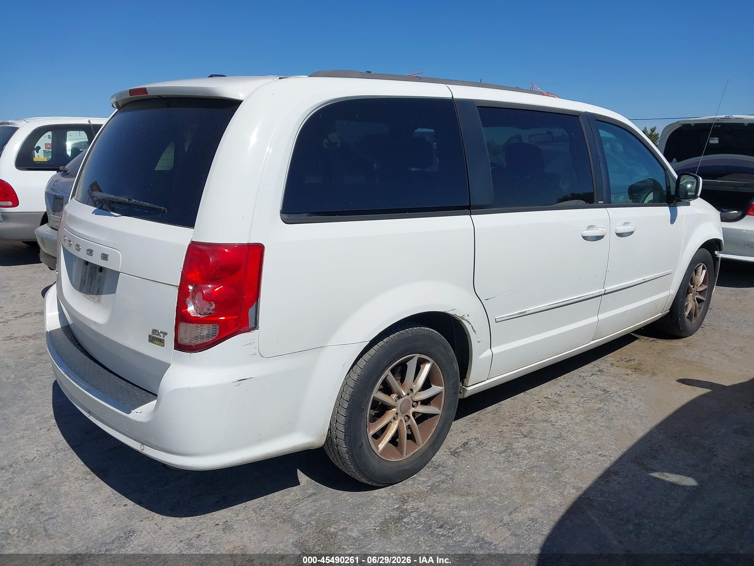 2014 Dodge Grand Caravan Sxt White vin: 2C4RDGCG9ER313591