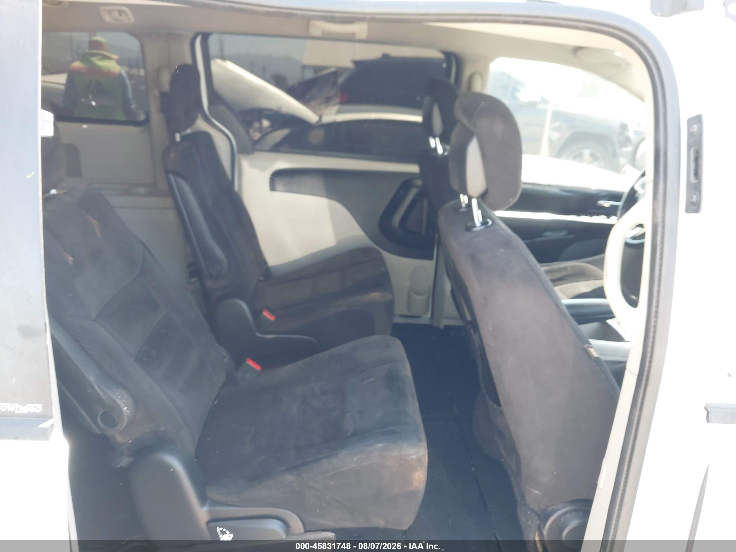 2014 Dodge Grand Caravan Sxt White vin: 2C4RDGCG9ER321609