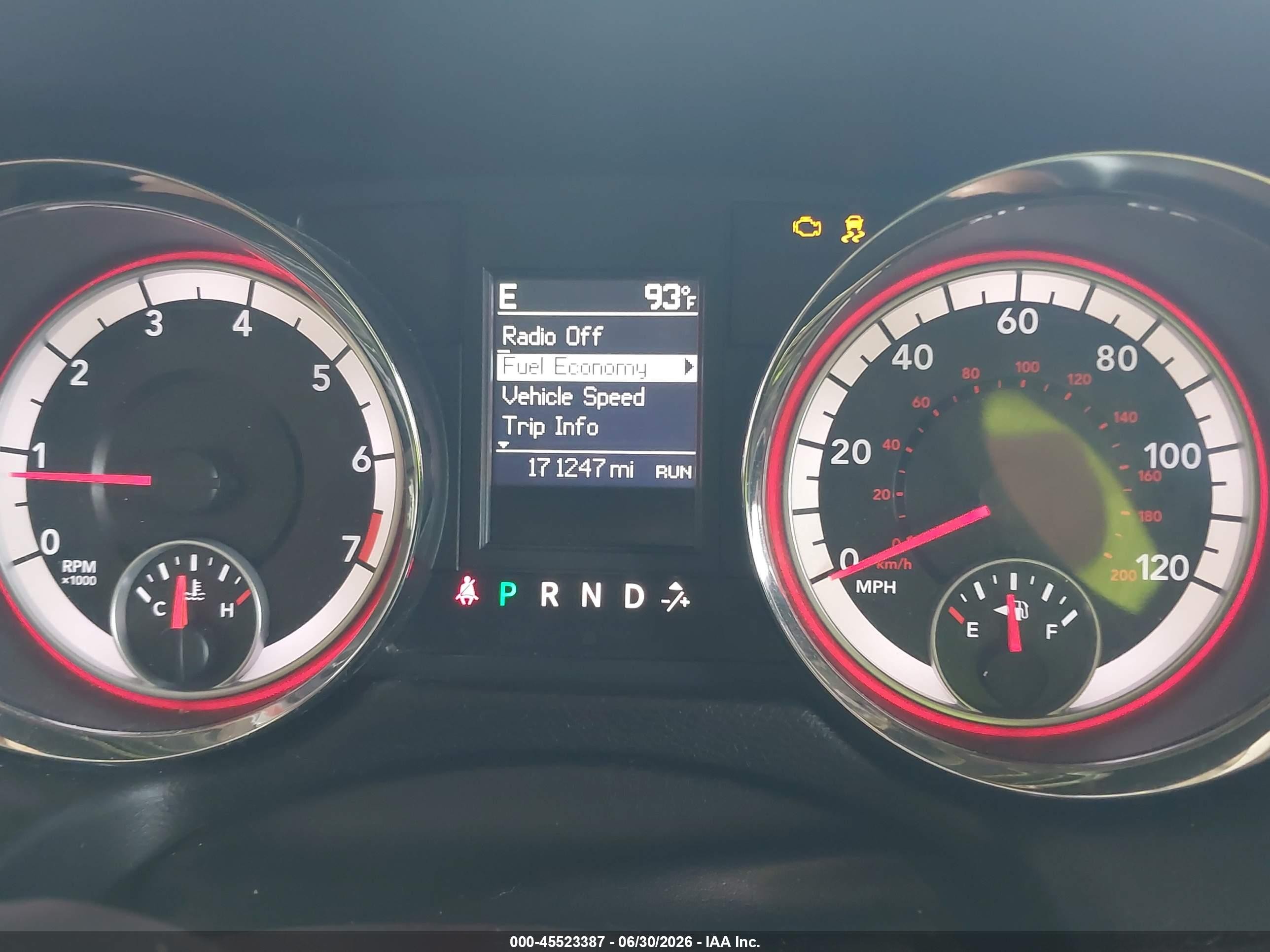 2014 Dodge Grand Caravan Sxt Maroon vin: 2C4RDGCG9ER352150