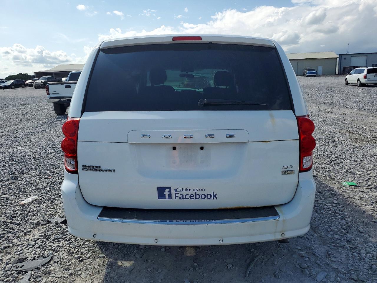 2014 Dodge Grand Caravan Sxt White vin: 2C4RDGCG9ER427560