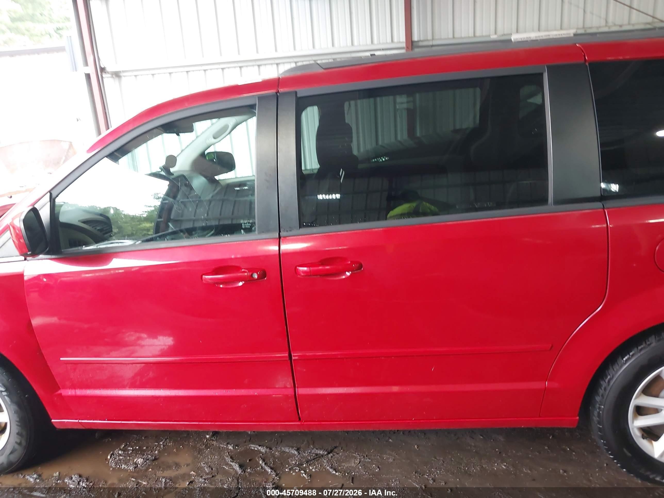 2014 Dodge Grand Caravan Sxt Red vin: 2C4RDGCG9ER477598