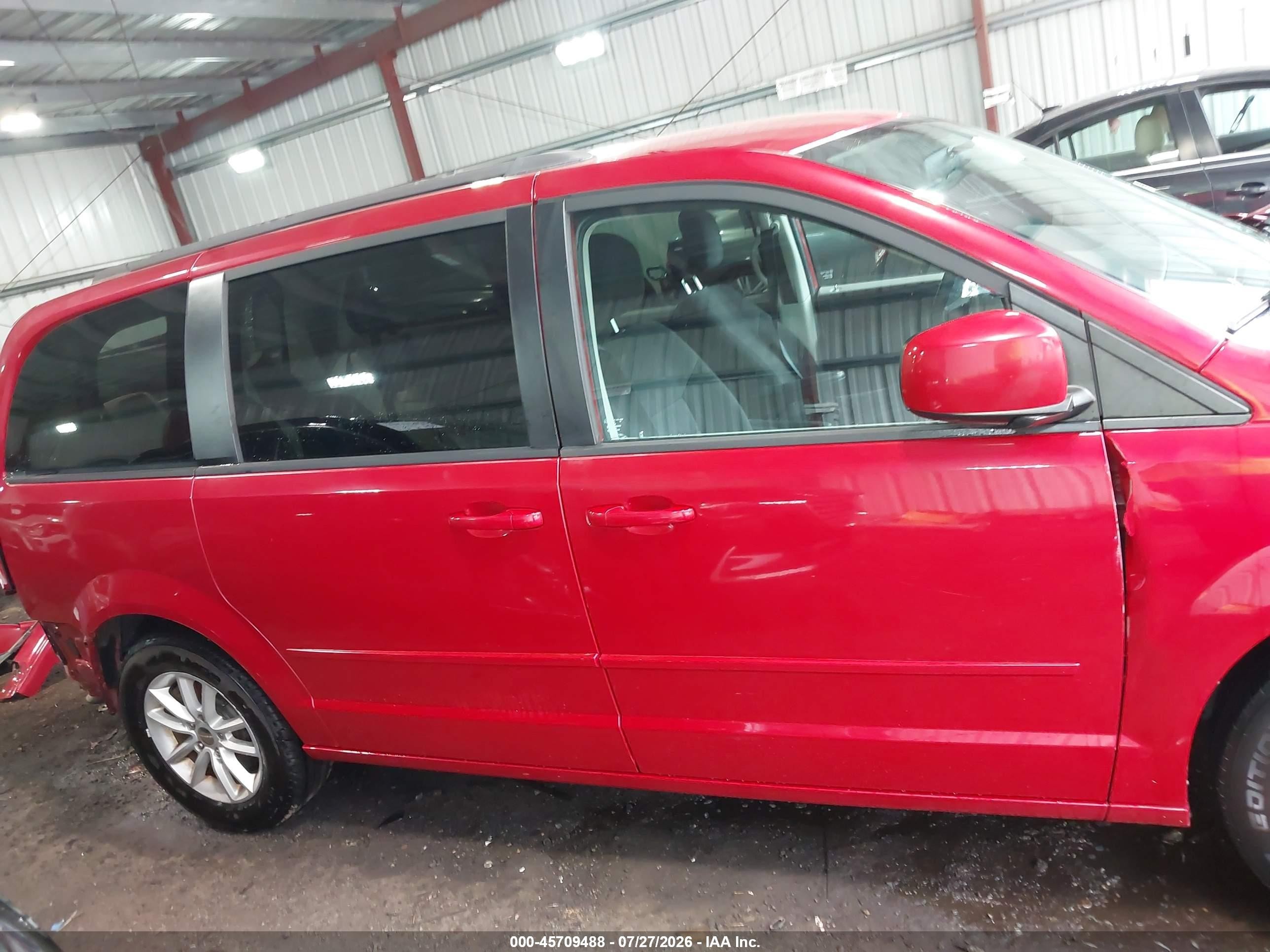 2014 Dodge Grand Caravan Sxt Red vin: 2C4RDGCG9ER477598