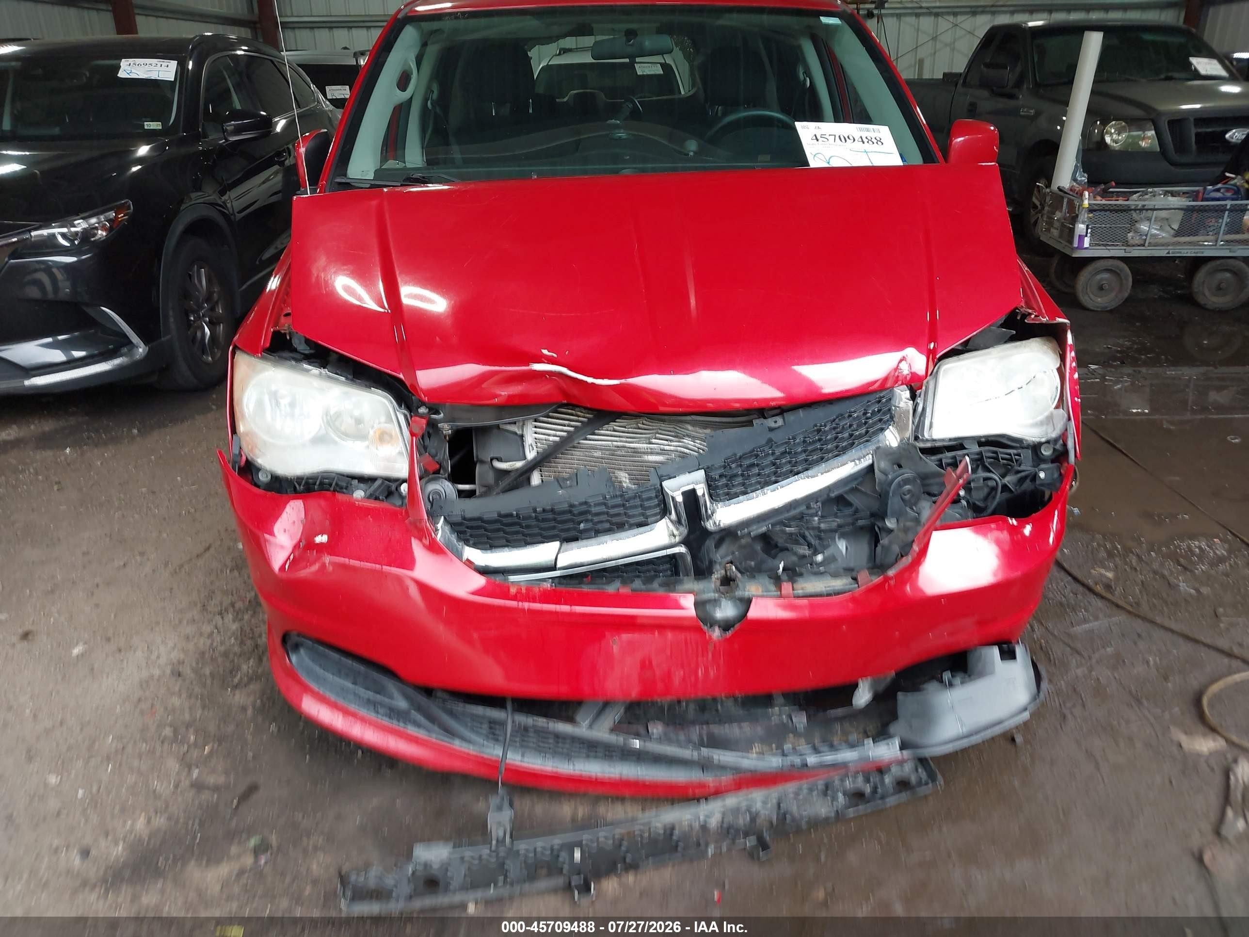 2014 Dodge Grand Caravan Sxt Red vin: 2C4RDGCG9ER477598