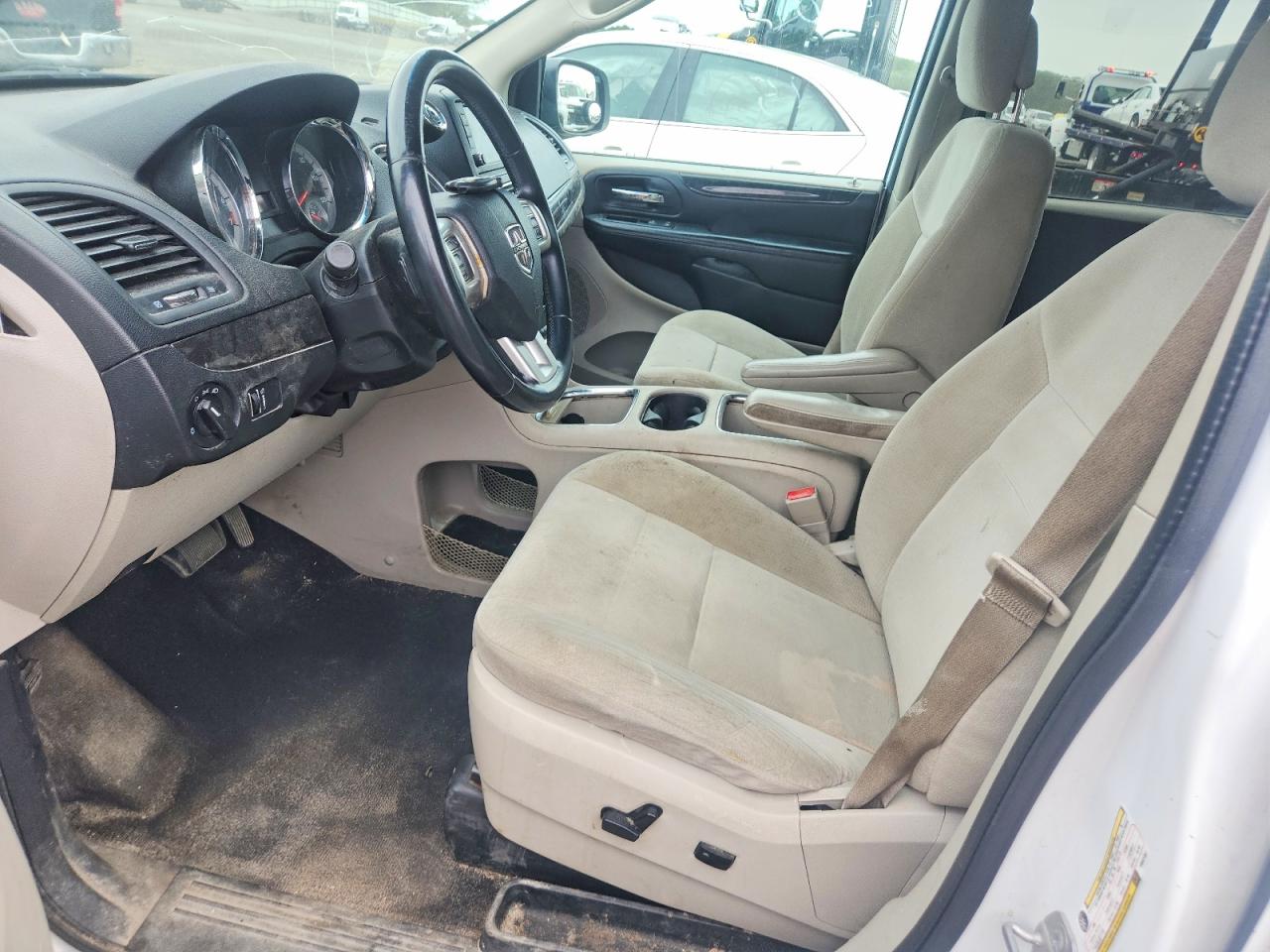 2015 Dodge Grand Caravan Sxt White vin: 2C4RDGCG9FR581851