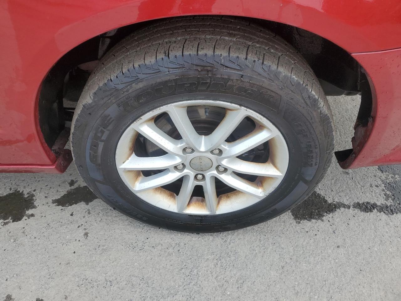 2015 Dodge Grand Caravan Sxt Red vin: 2C4RDGCG9FR604061 Damage: Left Rear Wheel, Curb Rash, 6 To 7 Inches
