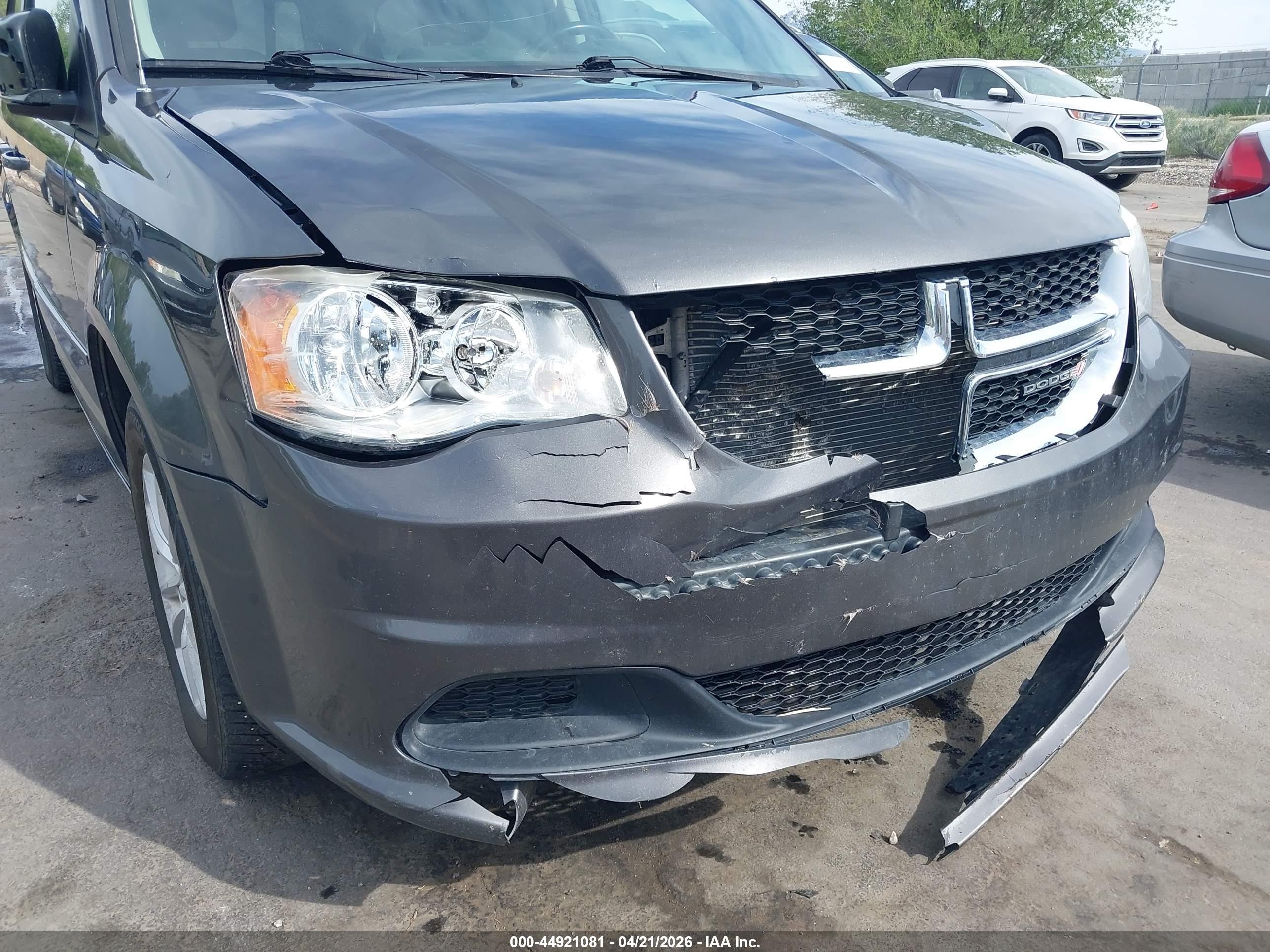 2015 Dodge Grand Caravan Sxt Серый vin: 2C4RDGCG9FR606750