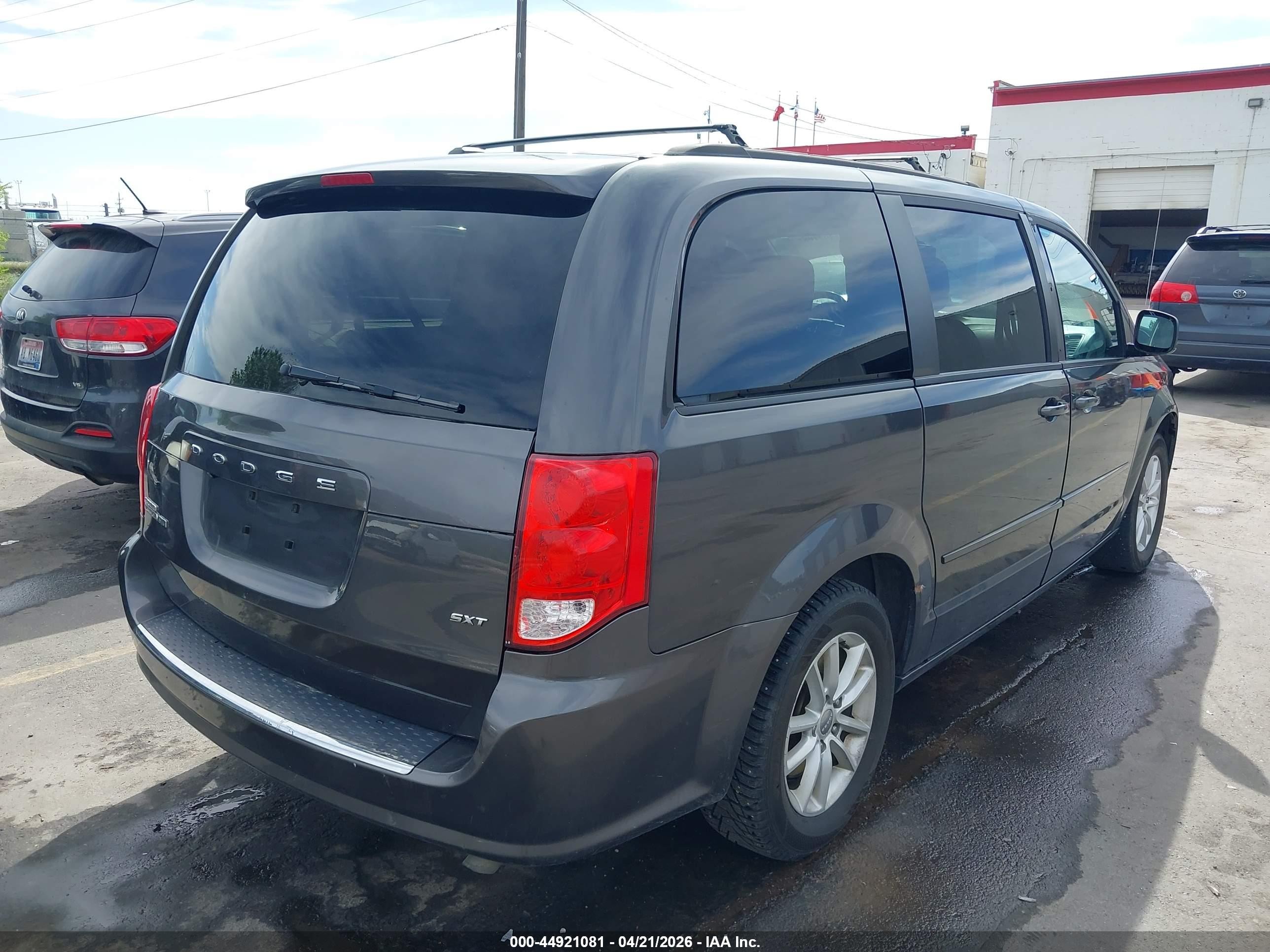 2015 Dodge Grand Caravan Sxt Серый vin: 2C4RDGCG9FR606750