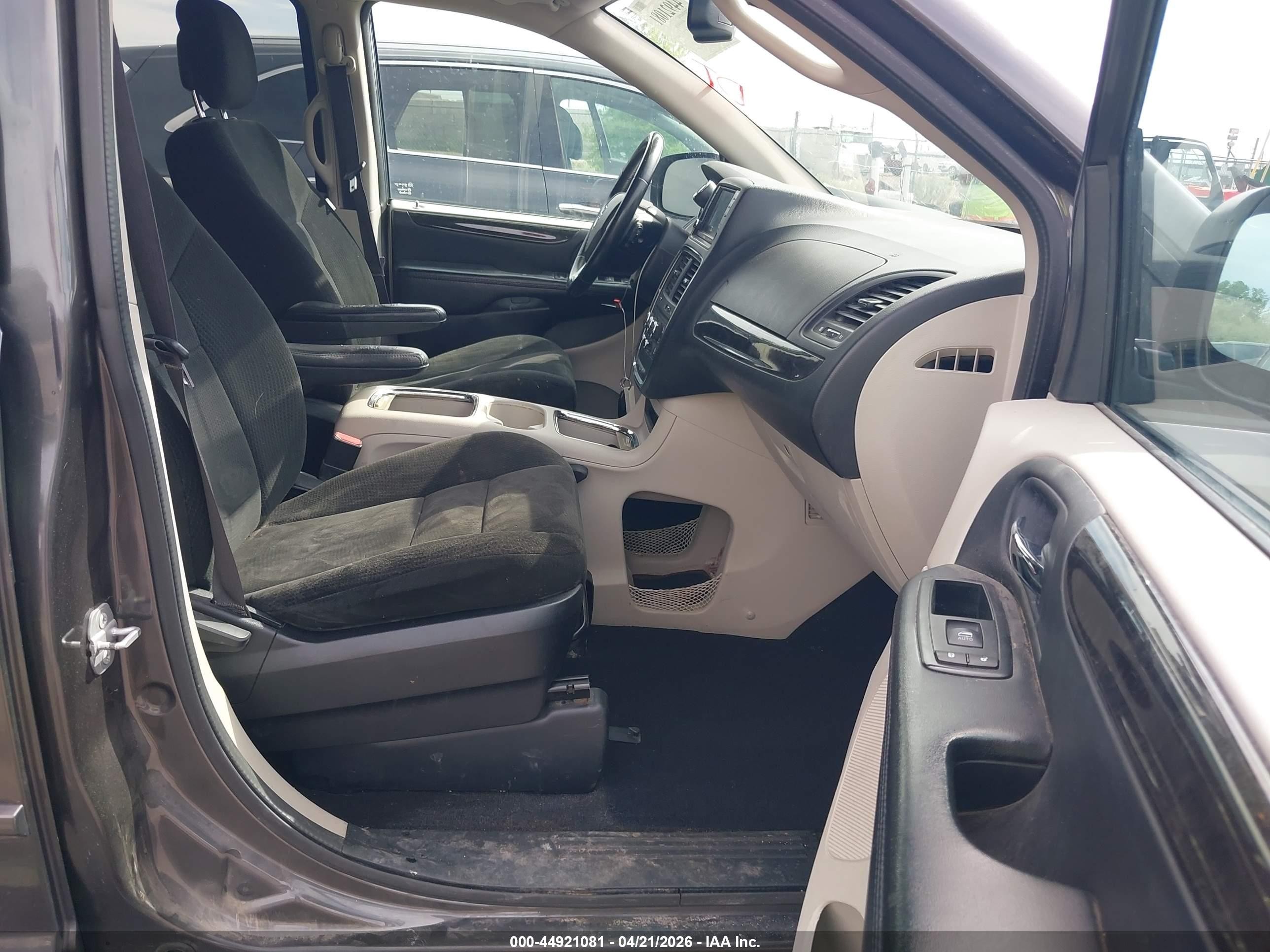2015 Dodge Grand Caravan Sxt Серый vin: 2C4RDGCG9FR606750