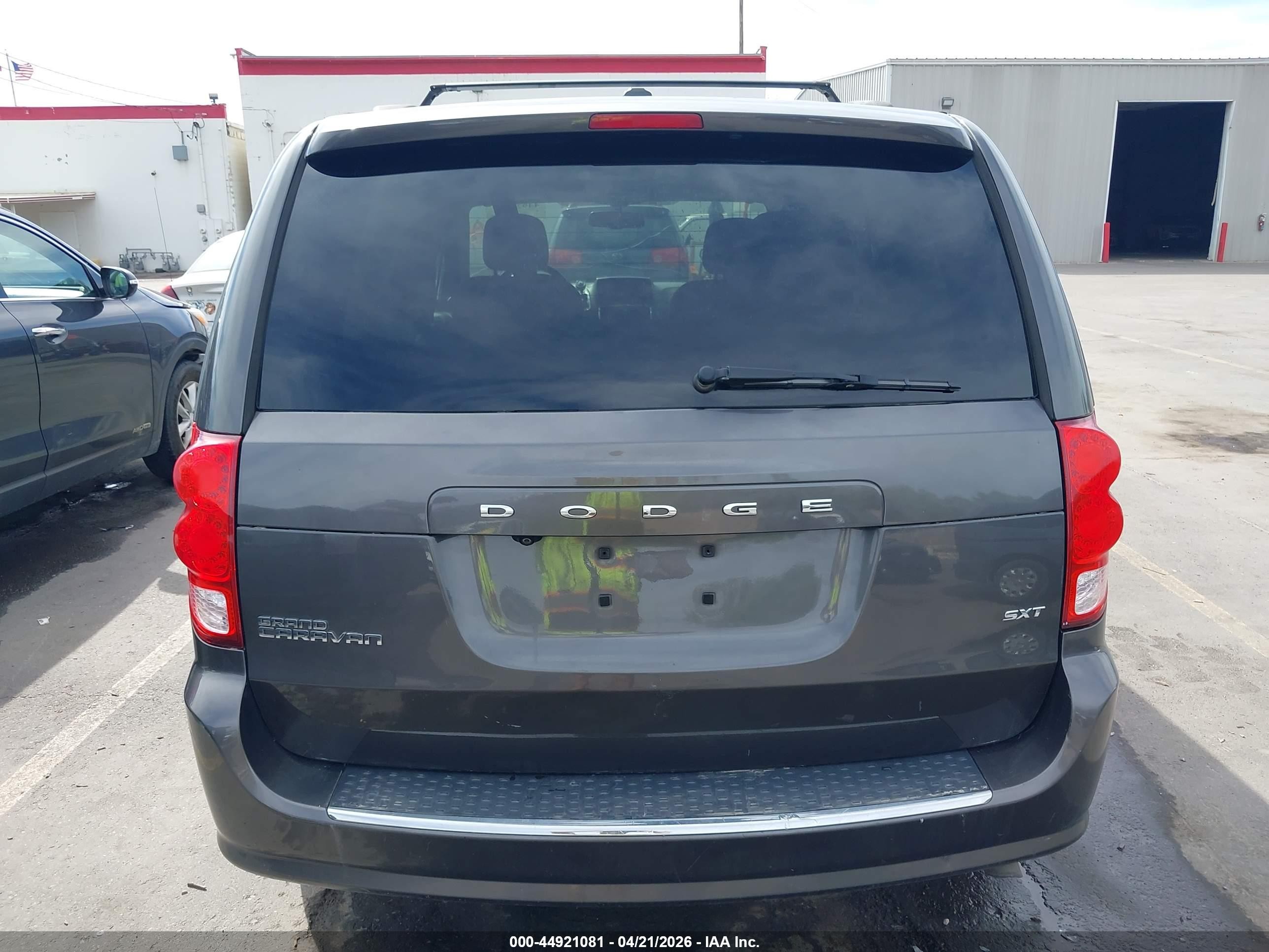 2015 Dodge Grand Caravan Sxt Серый vin: 2C4RDGCG9FR606750
