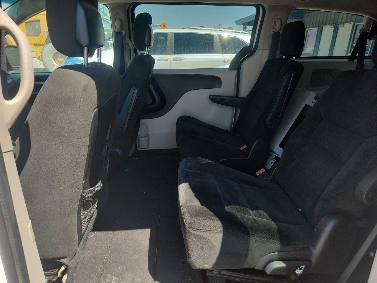 2016 Dodge Grand Caravan Sxt White vin: 2C4RDGCG9GR160973