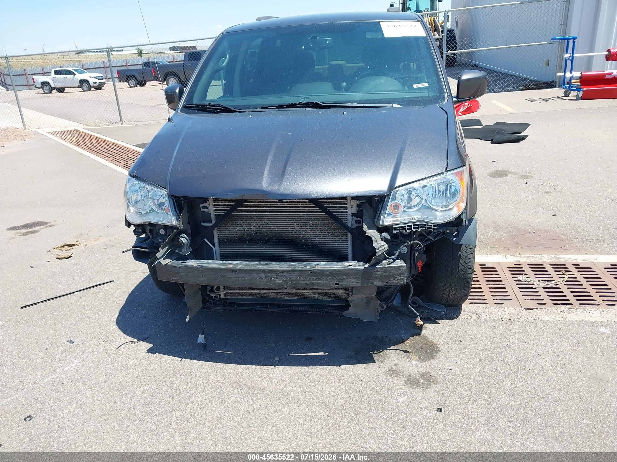 2018 Dodge Grand Caravan Sxt Gray vin: 2C4RDGCG9JR248848