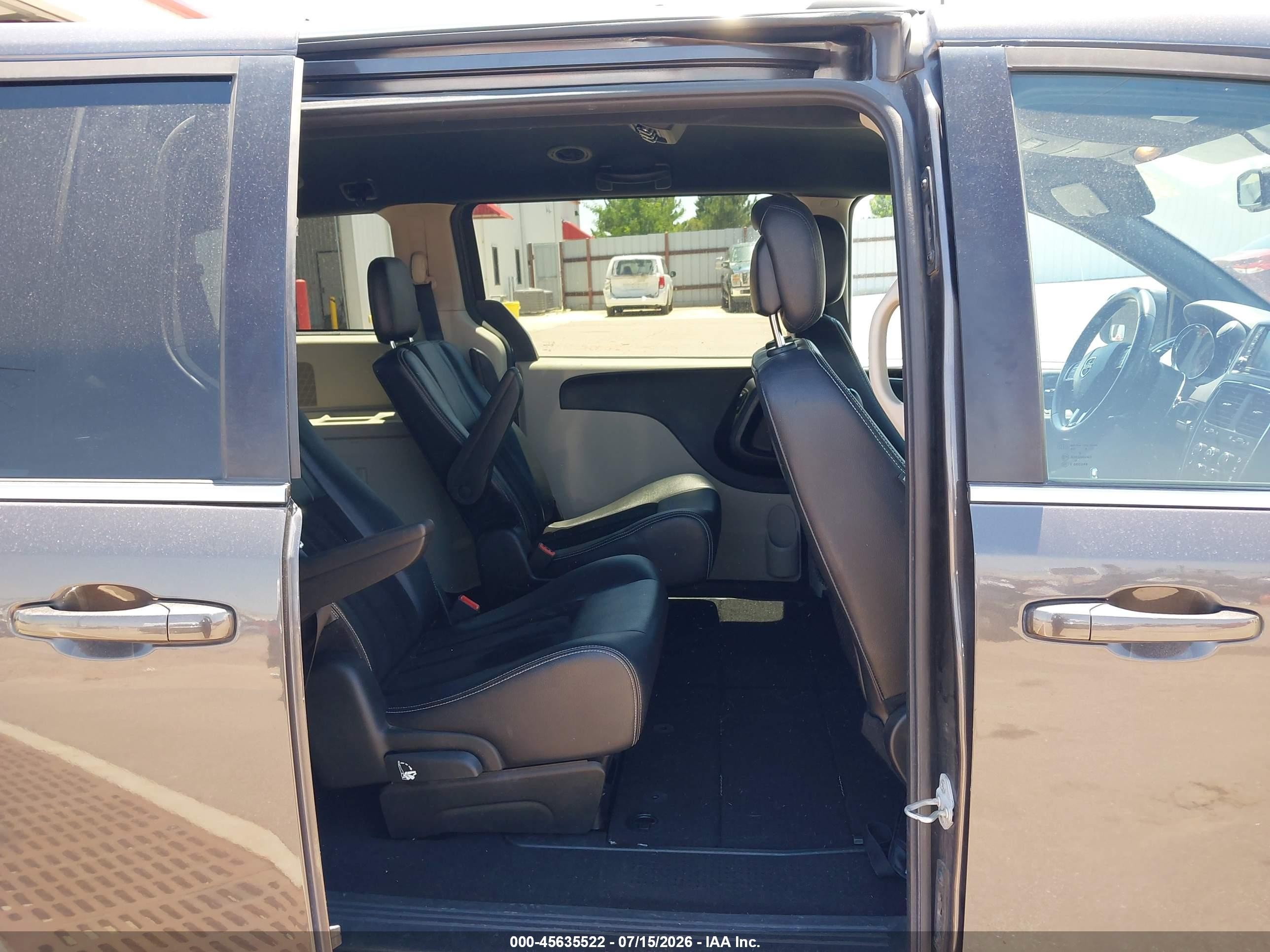 2018 Dodge Grand Caravan Sxt Gray vin: 2C4RDGCG9JR248848