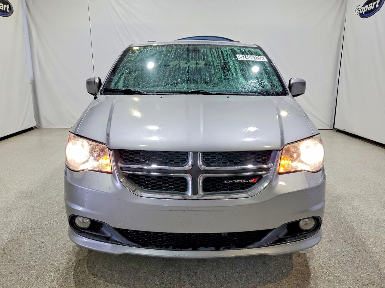 2019 Dodge Grand Caravan Sxt Silver vin: 2C4RDGCG9KR513463