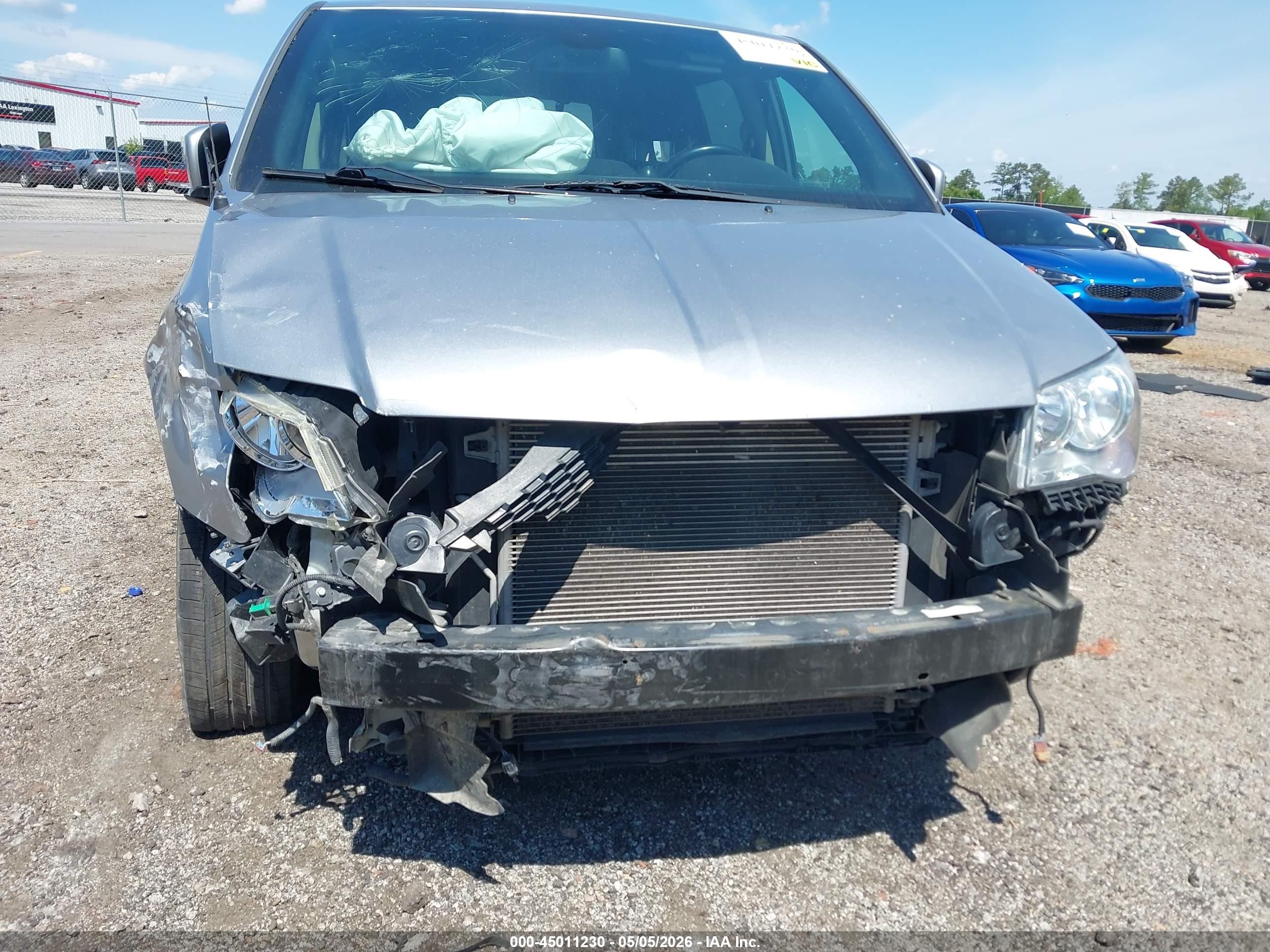 2019 Dodge Grand Caravan Sxt Серебряный vin: 2C4RDGCG9KR694872