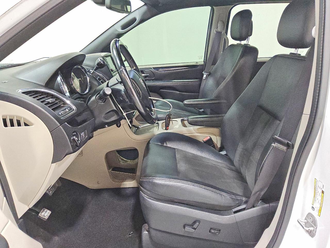 2020 Dodge Grand Caravan Sxt White vin: 2C4RDGCG9LR206831
