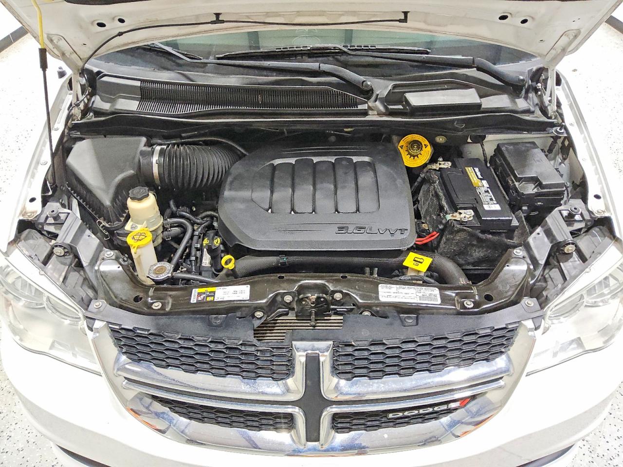 2020 Dodge Grand Caravan Sxt White vin: 2C4RDGCG9LR206831