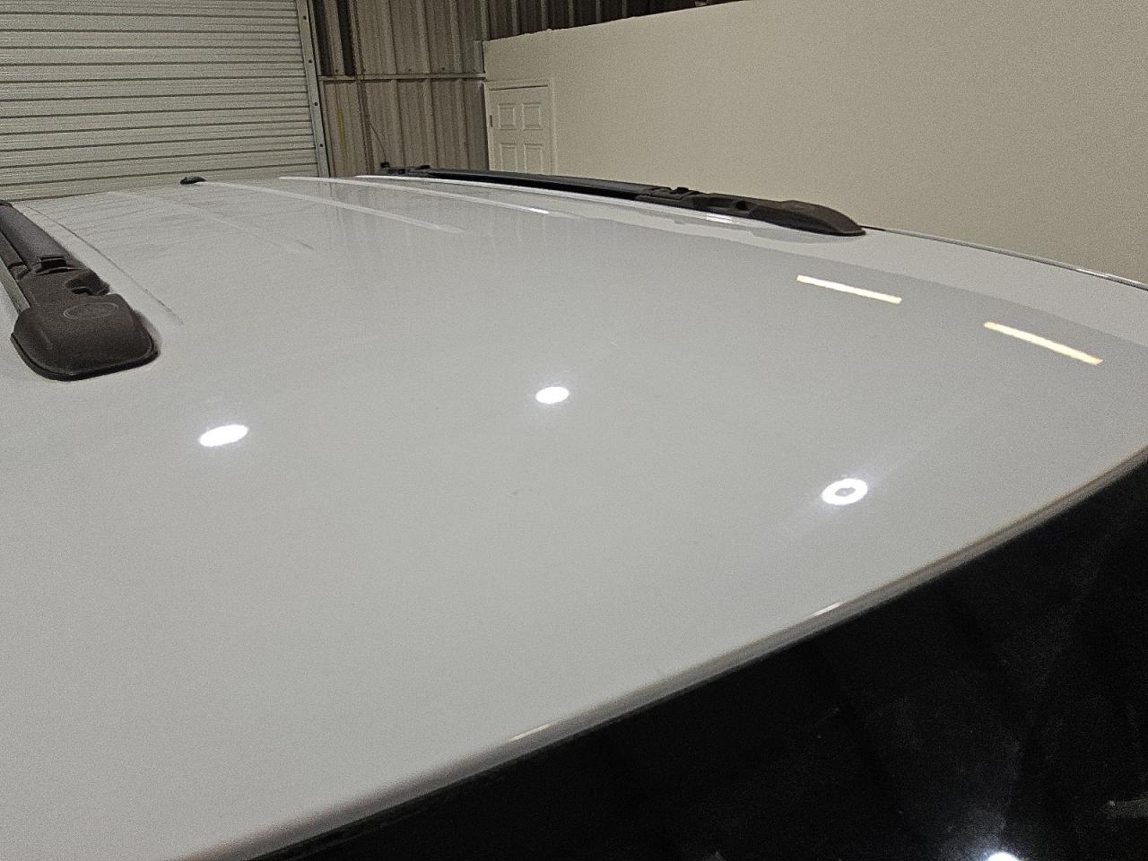 2020 Dodge Grand Caravan Sxt White vin: 2C4RDGCG9LR206831 Damage: Roof Panel, Chipped, 1