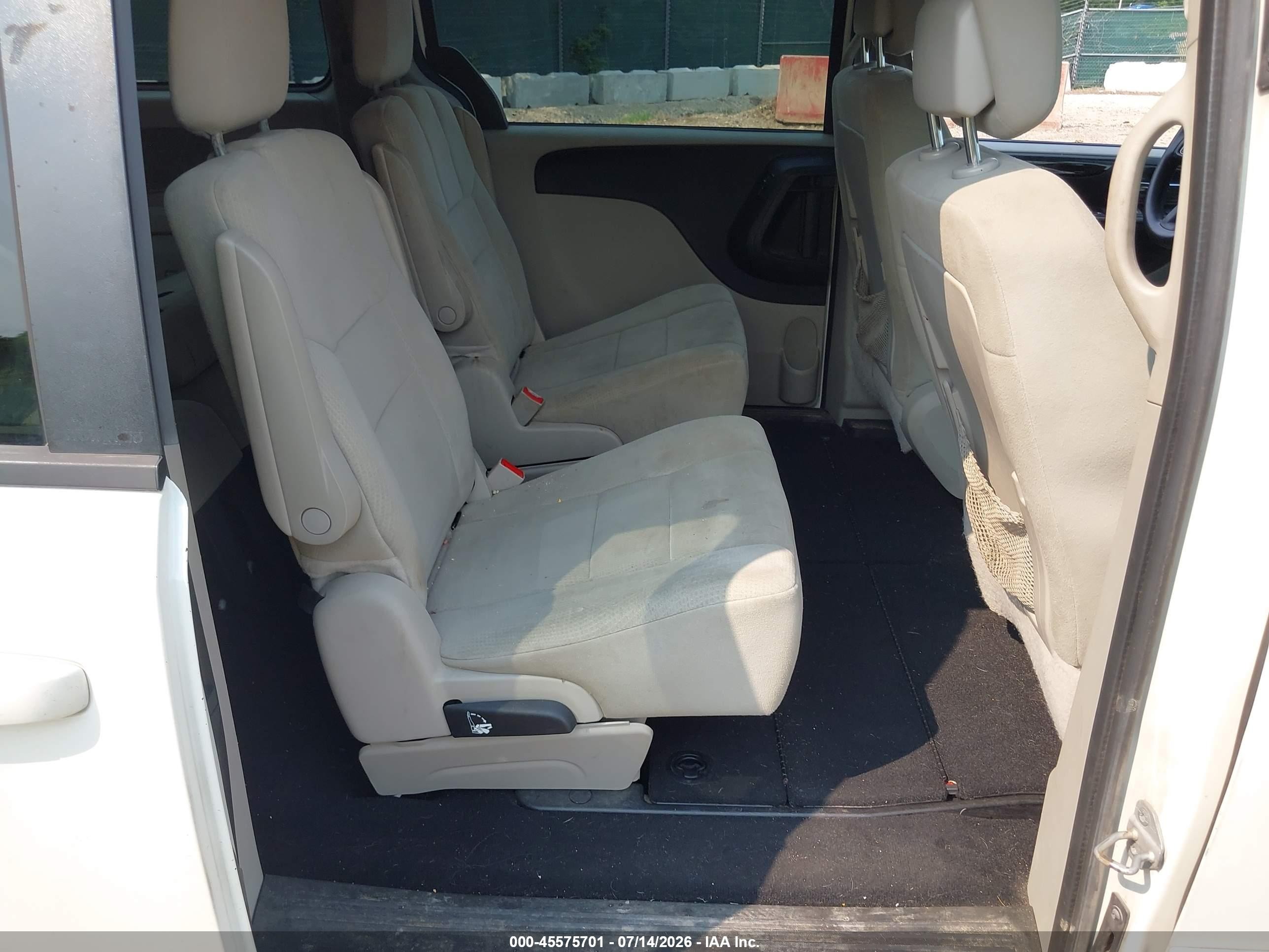 2012 Dodge Grand Caravan Sxt White vin: 2C4RDGCGXCR219121
