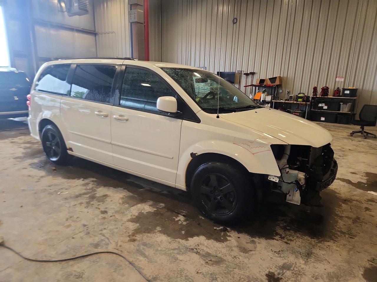 2012 Dodge Grand Caravan Sxt White vin: 2C4RDGCGXCR228868