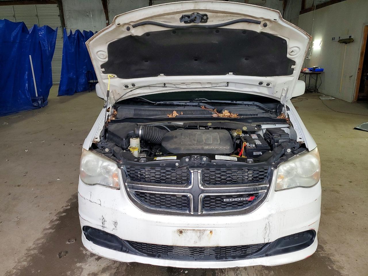 2013 Dodge Caravan White vin: 2C4RDGCGXDR521073