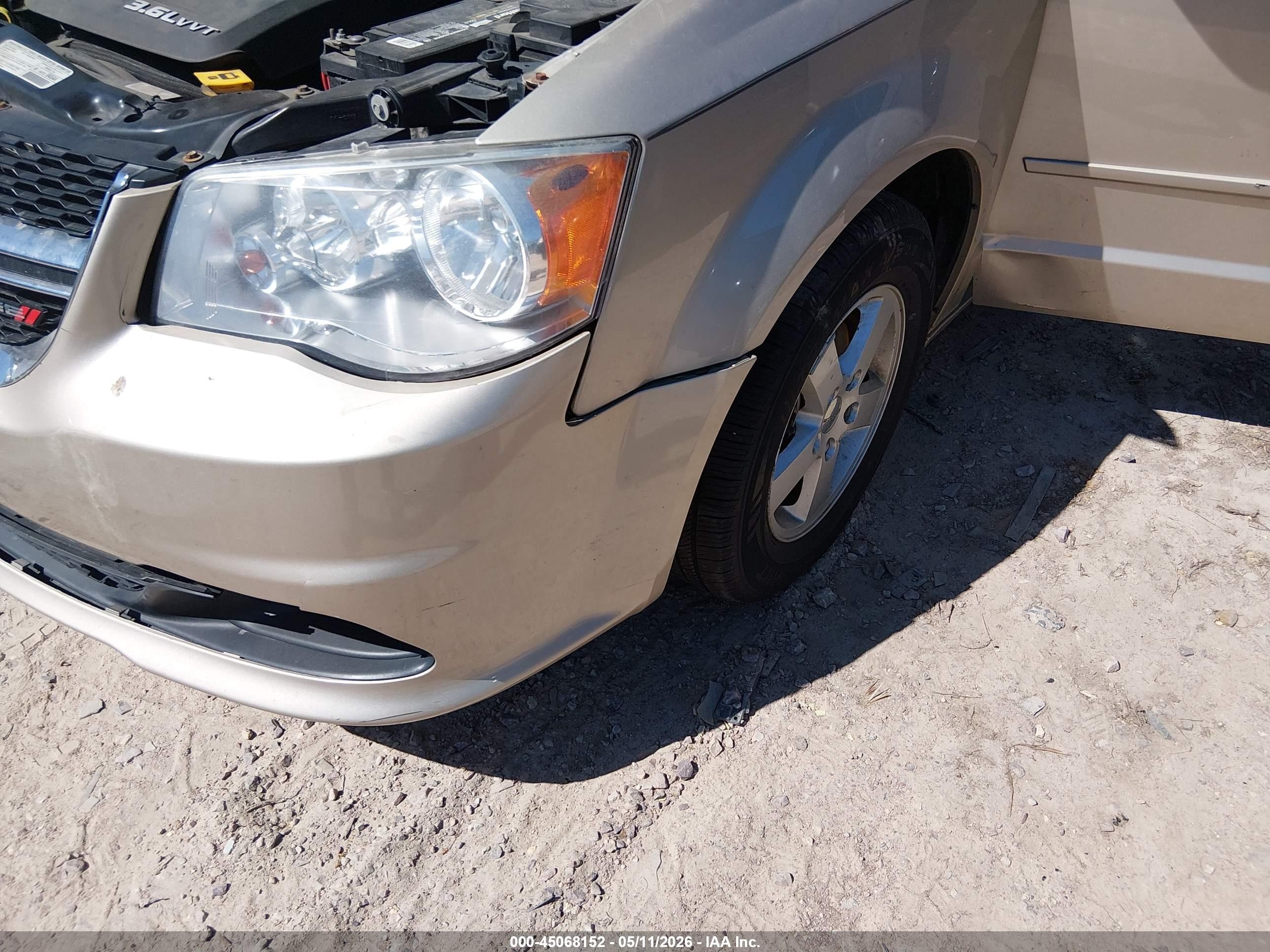 2013 Dodge Grand Caravan Sxt Champagne vin: 2C4RDGCGXDR581421