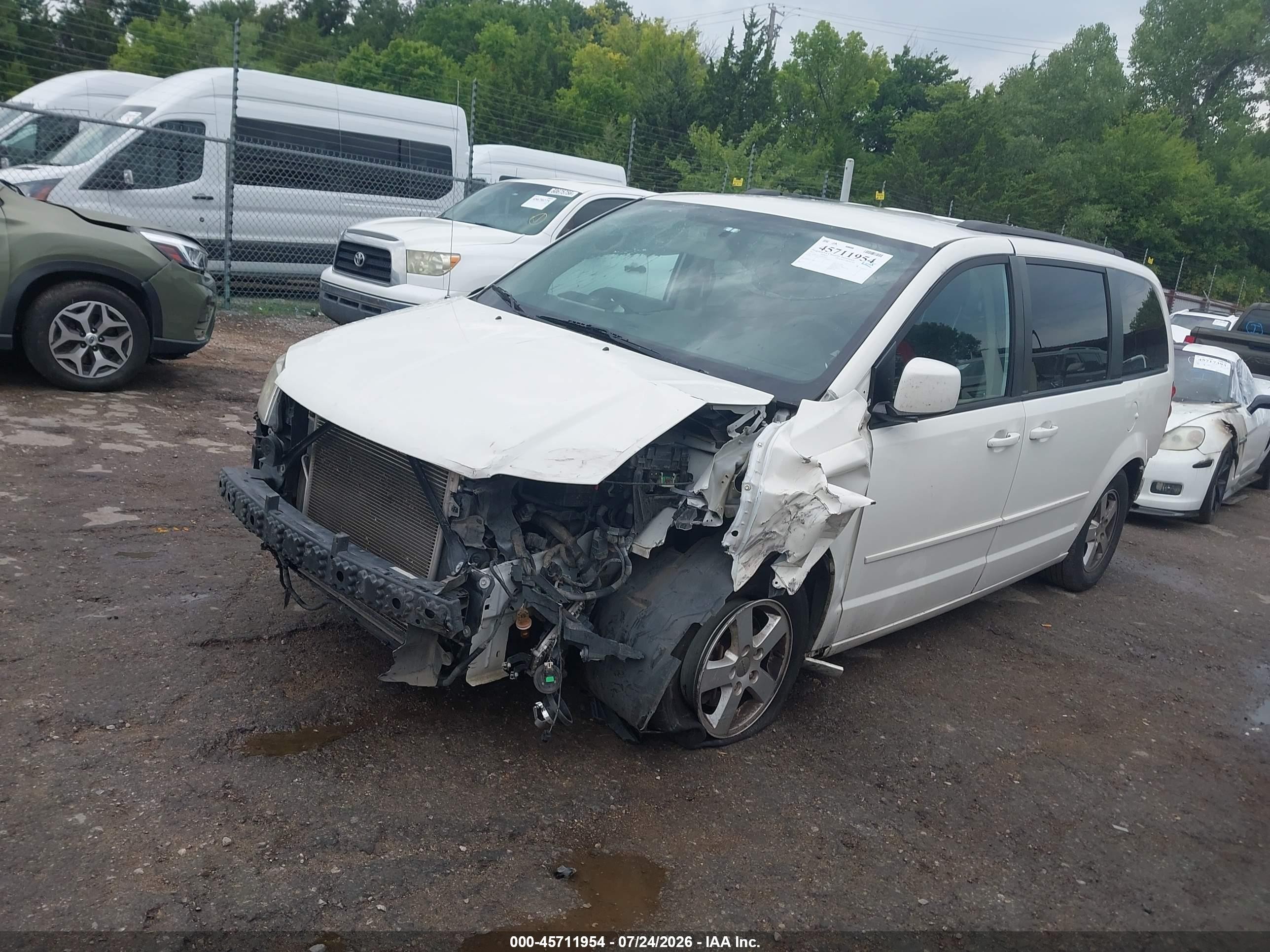 2013 Dodge Grand Caravan Sxt White vin: 2C4RDGCGXDR582407