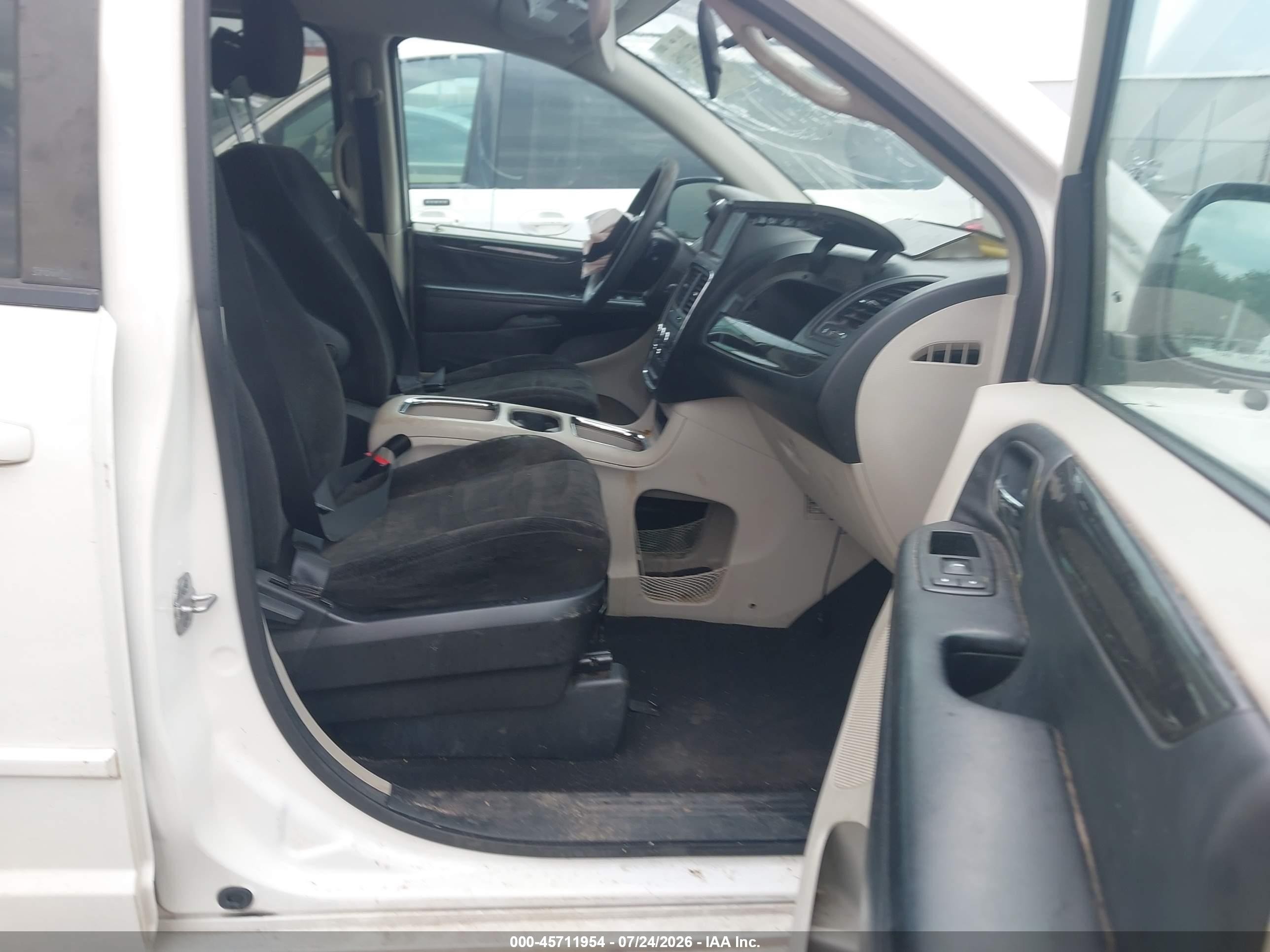 2013 Dodge Grand Caravan Sxt White vin: 2C4RDGCGXDR582407