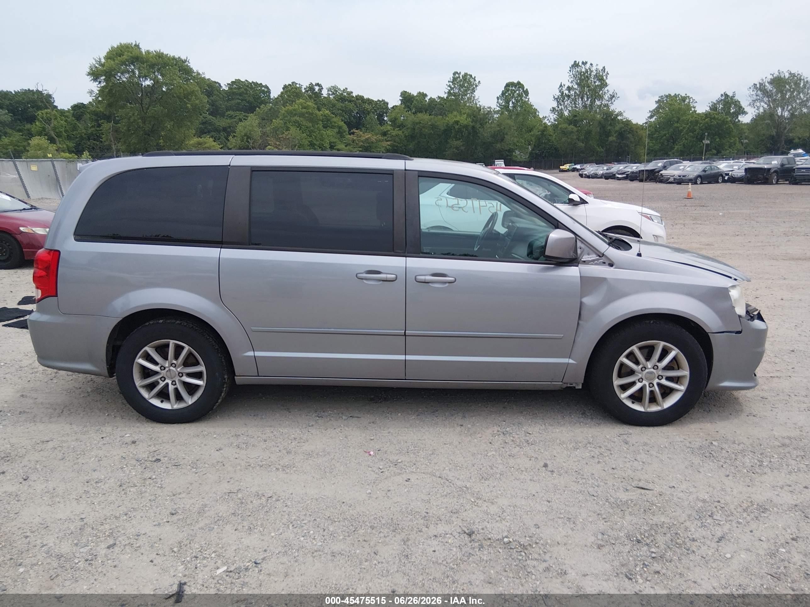 2013 Dodge Grand Caravan Sxt Silver vin: 2C4RDGCGXDR628916
