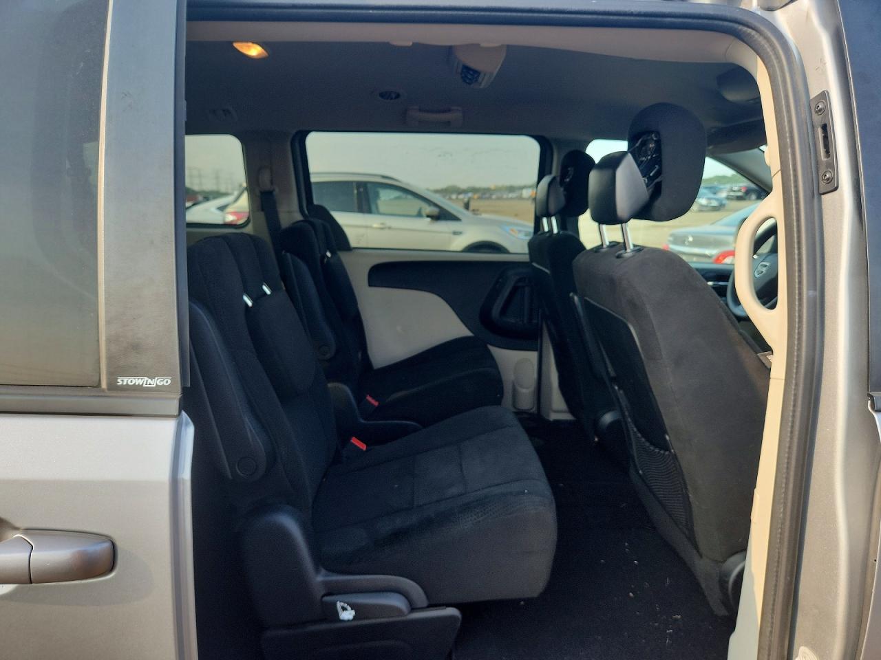 2013 Dodge Grand Caravan Sxt Silver vin: 2C4RDGCGXDR713030